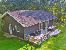 "Pietari" - 1.2km from the sea