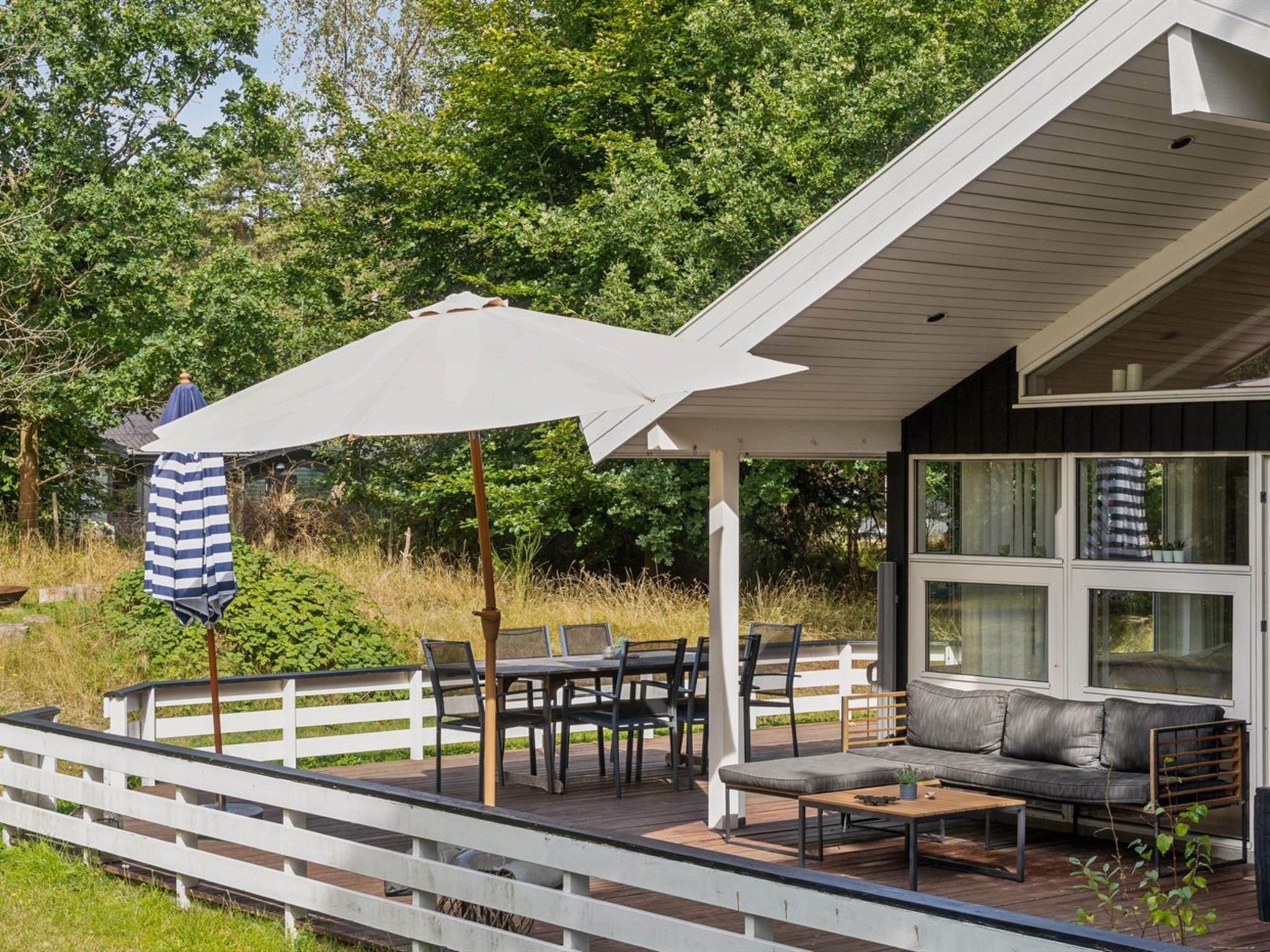 "Amola" - 1.6km from the sea - Buiten
