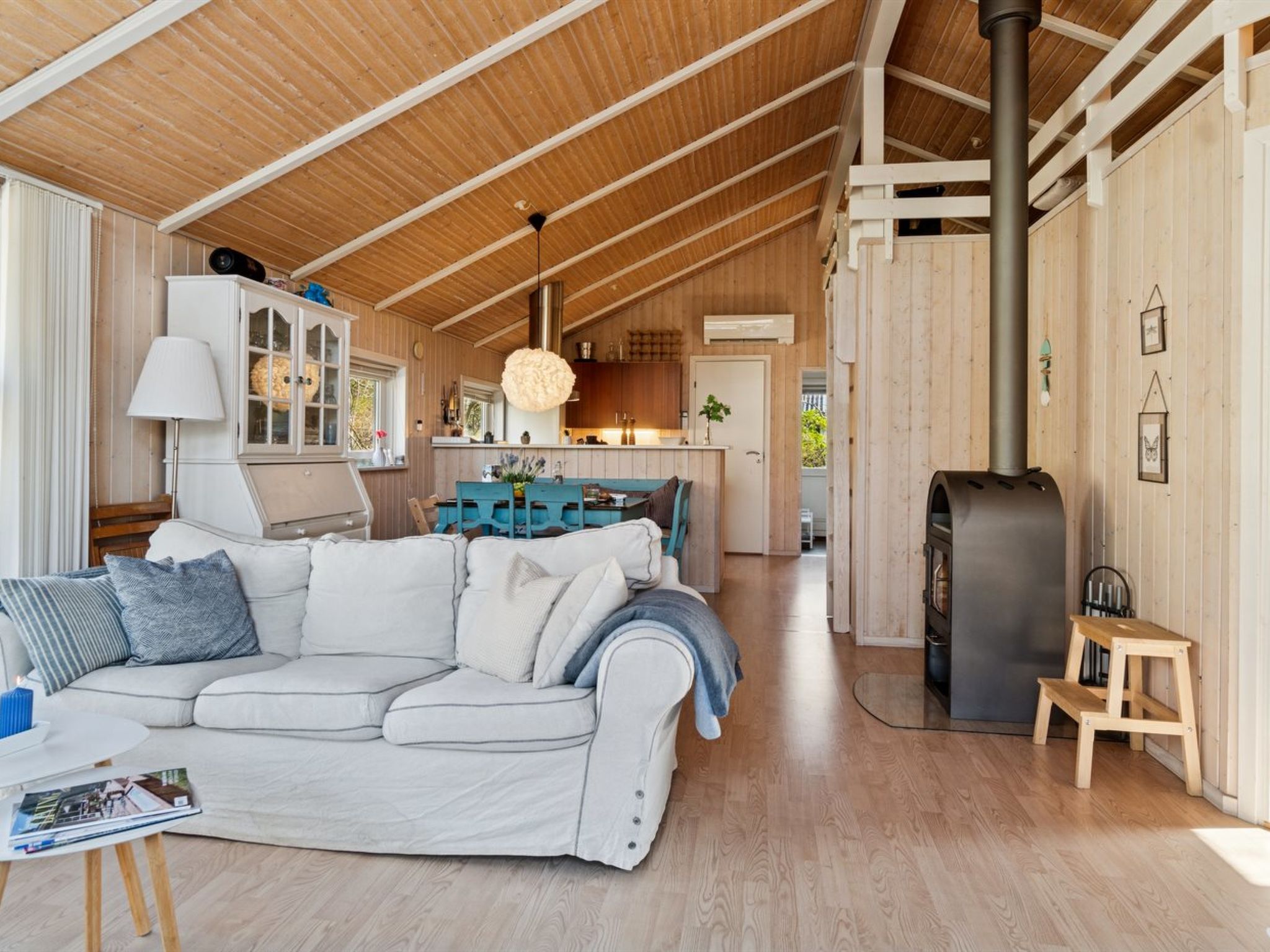 "Amola" - 1.6km from the sea - Binnen