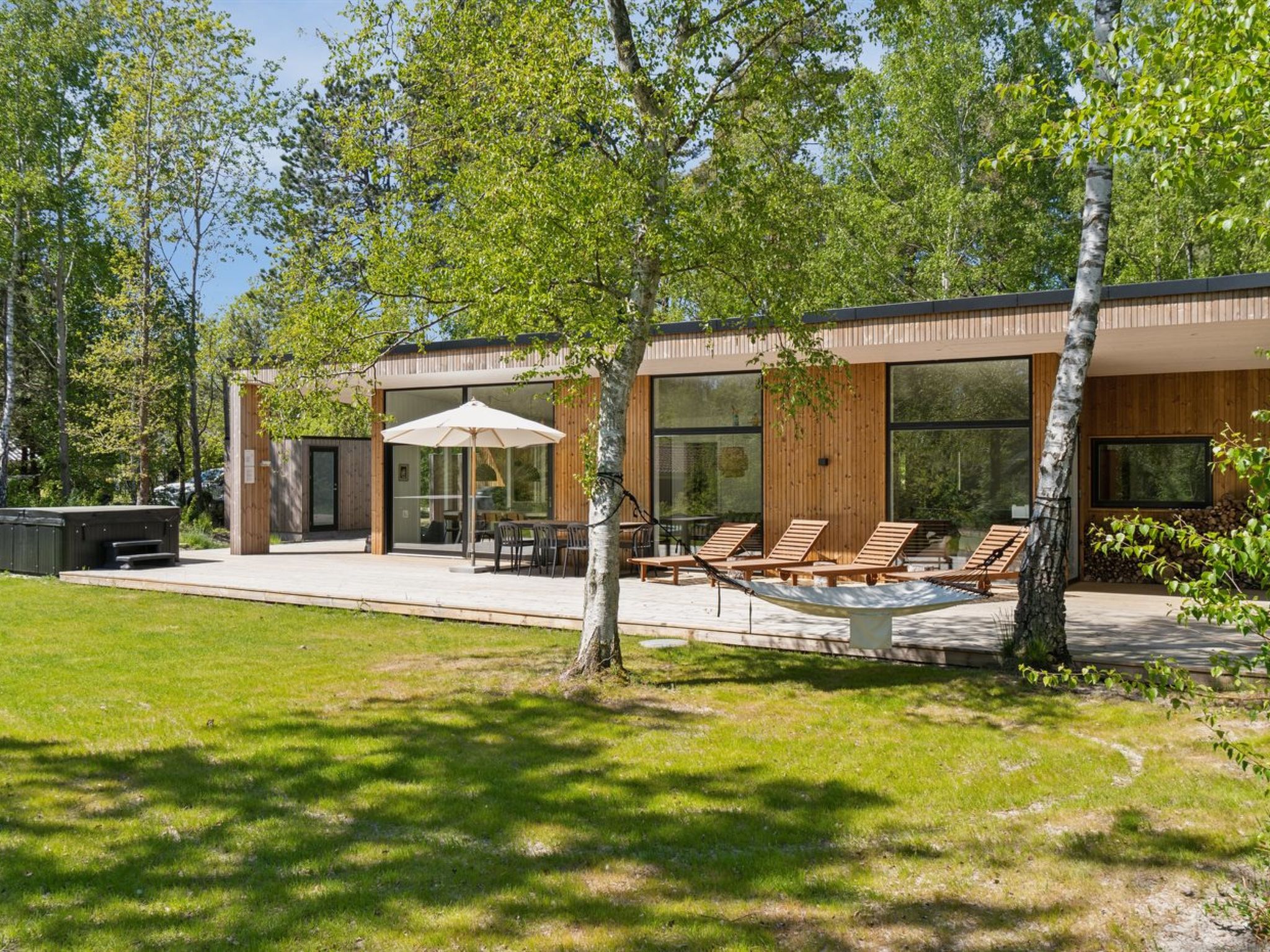 "Tinja" - 900m from the sea
