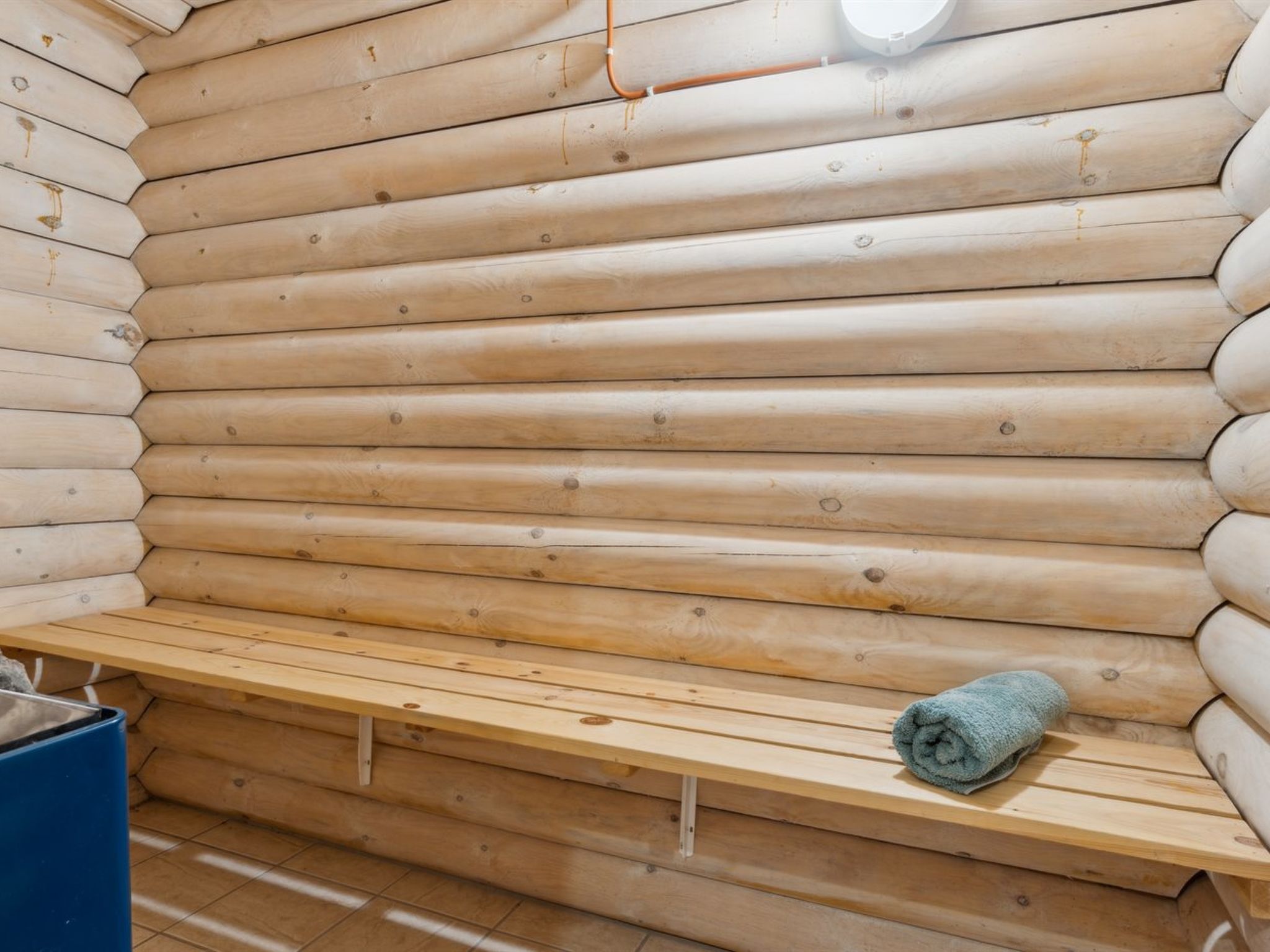 "Hjorthung" - 2km from the sea-Inside