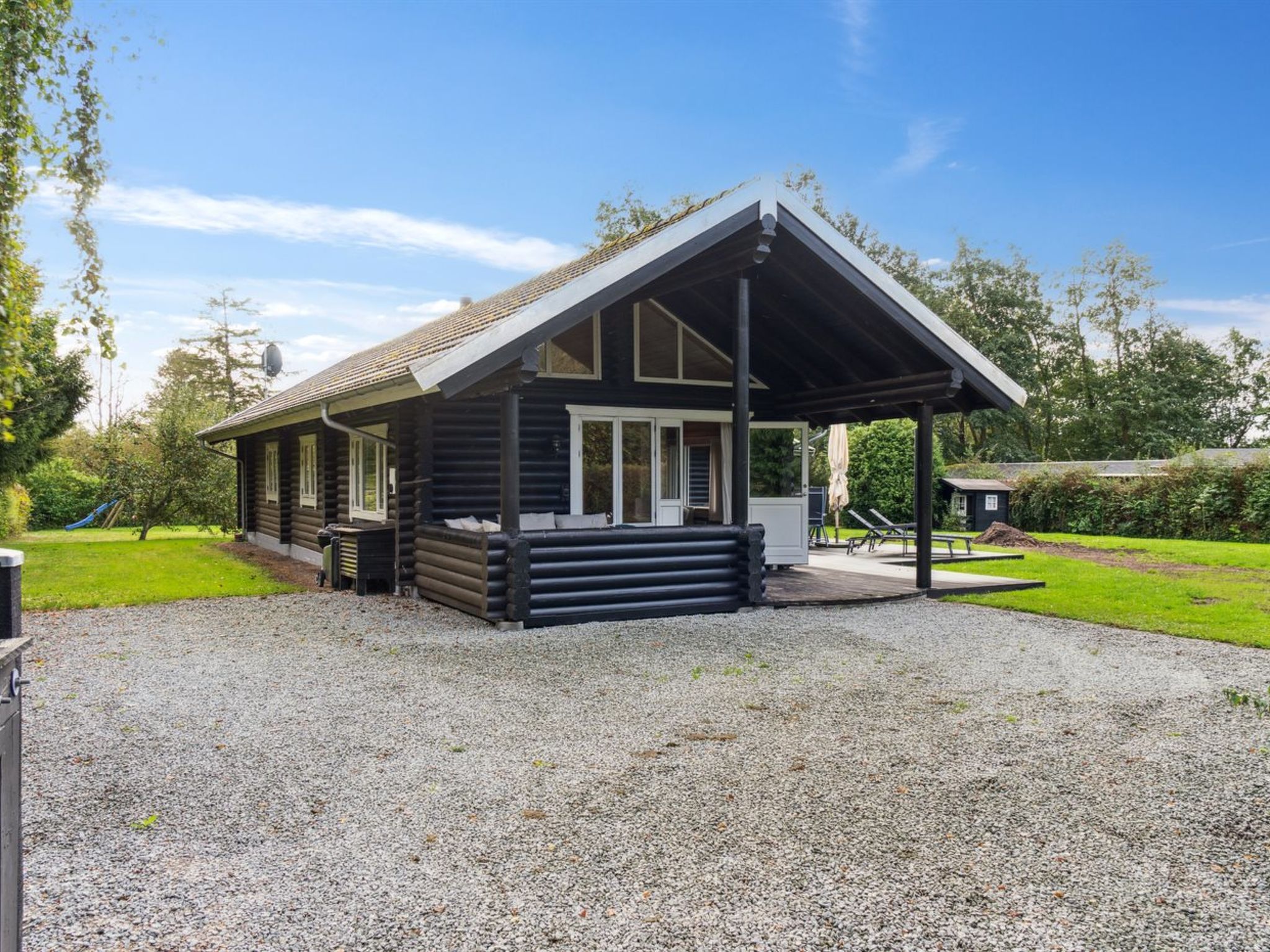 "Hjorthung" - 2km from the sea - Buiten