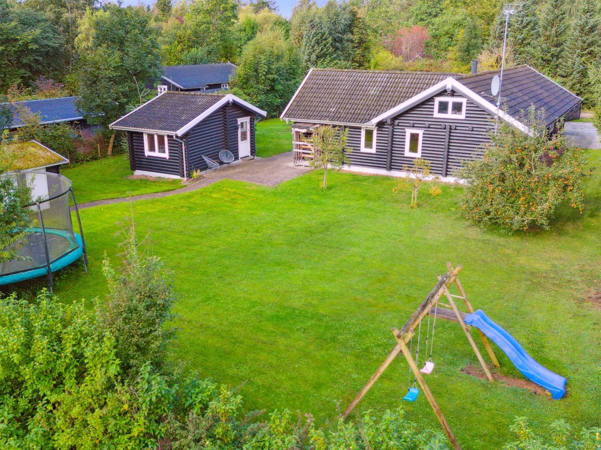 "Hjorthung" - 2km from the sea - Buiten
