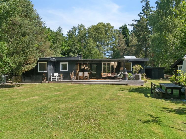 Vakantiehuis met open haard in Højby voor 6 personen · 78 m² in Højby