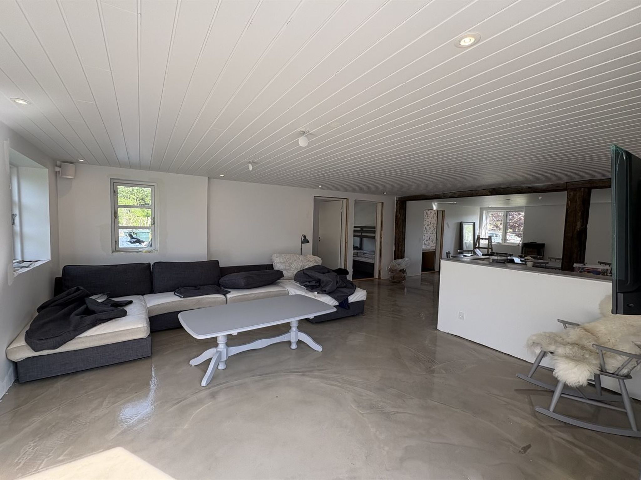 "Thrym" - 2.5km from the sea-Drinnen
