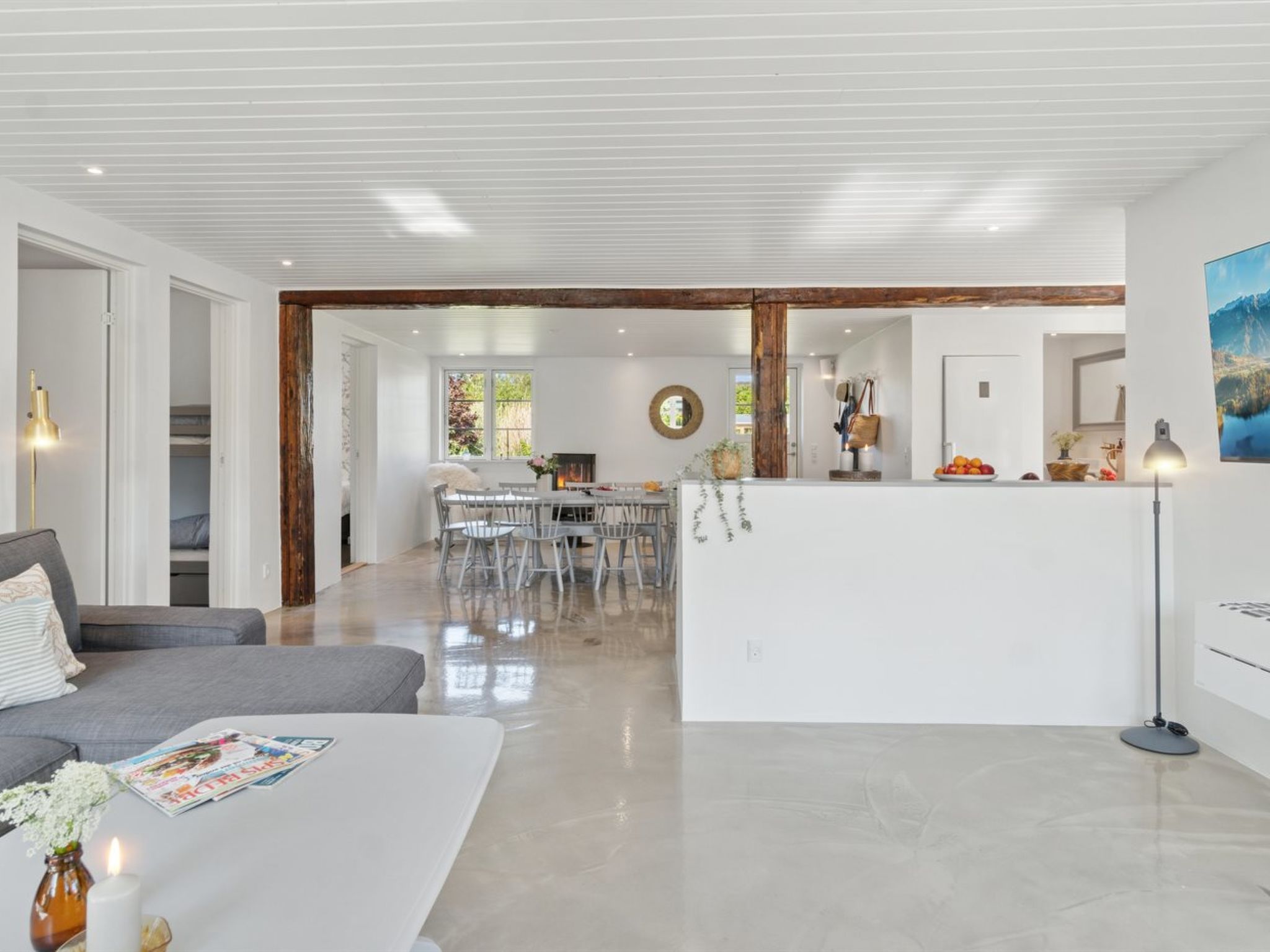 "Thrym" - 2.5km from the sea - Binnen