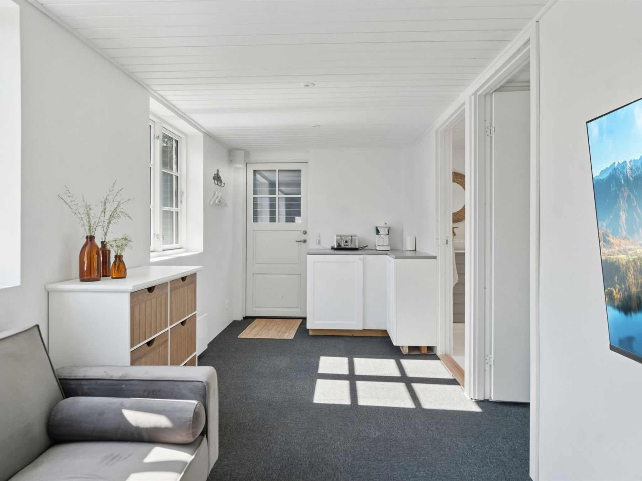 "Thrym" - 2.5km from the sea - Binnen