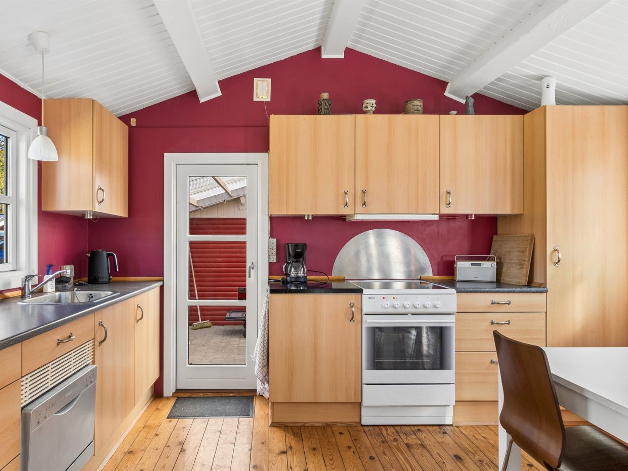 "Swea" - 2.5km from the sea - Inside
