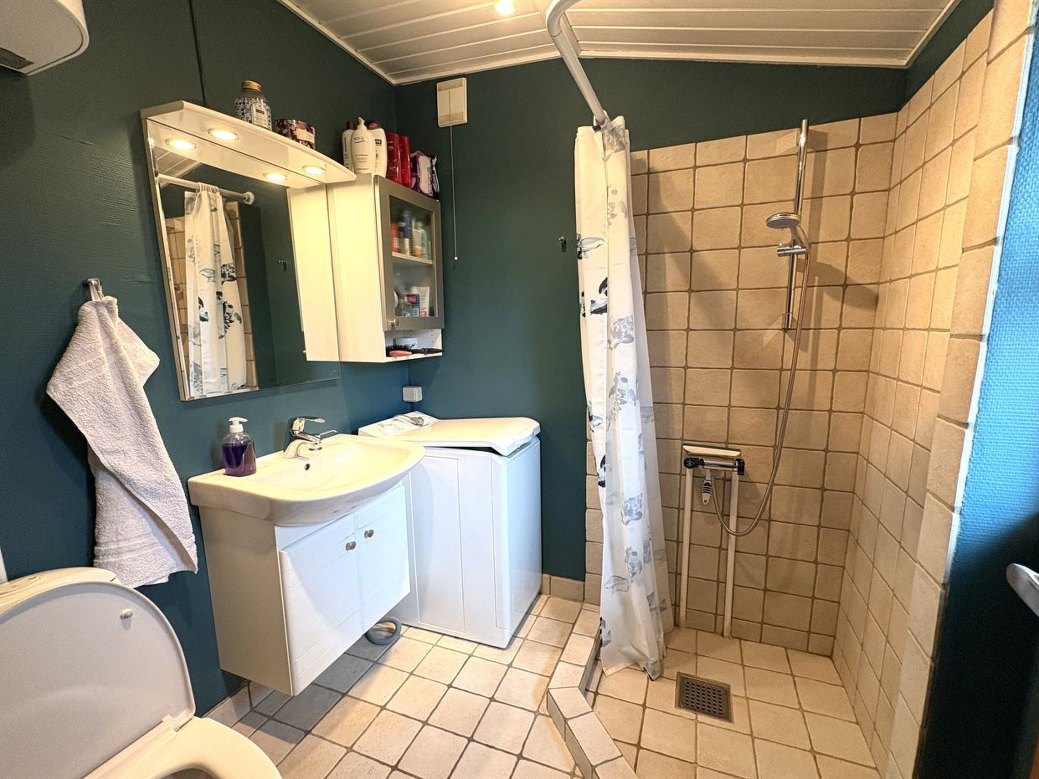 "Swea" - 2.5km from the sea - Binnen