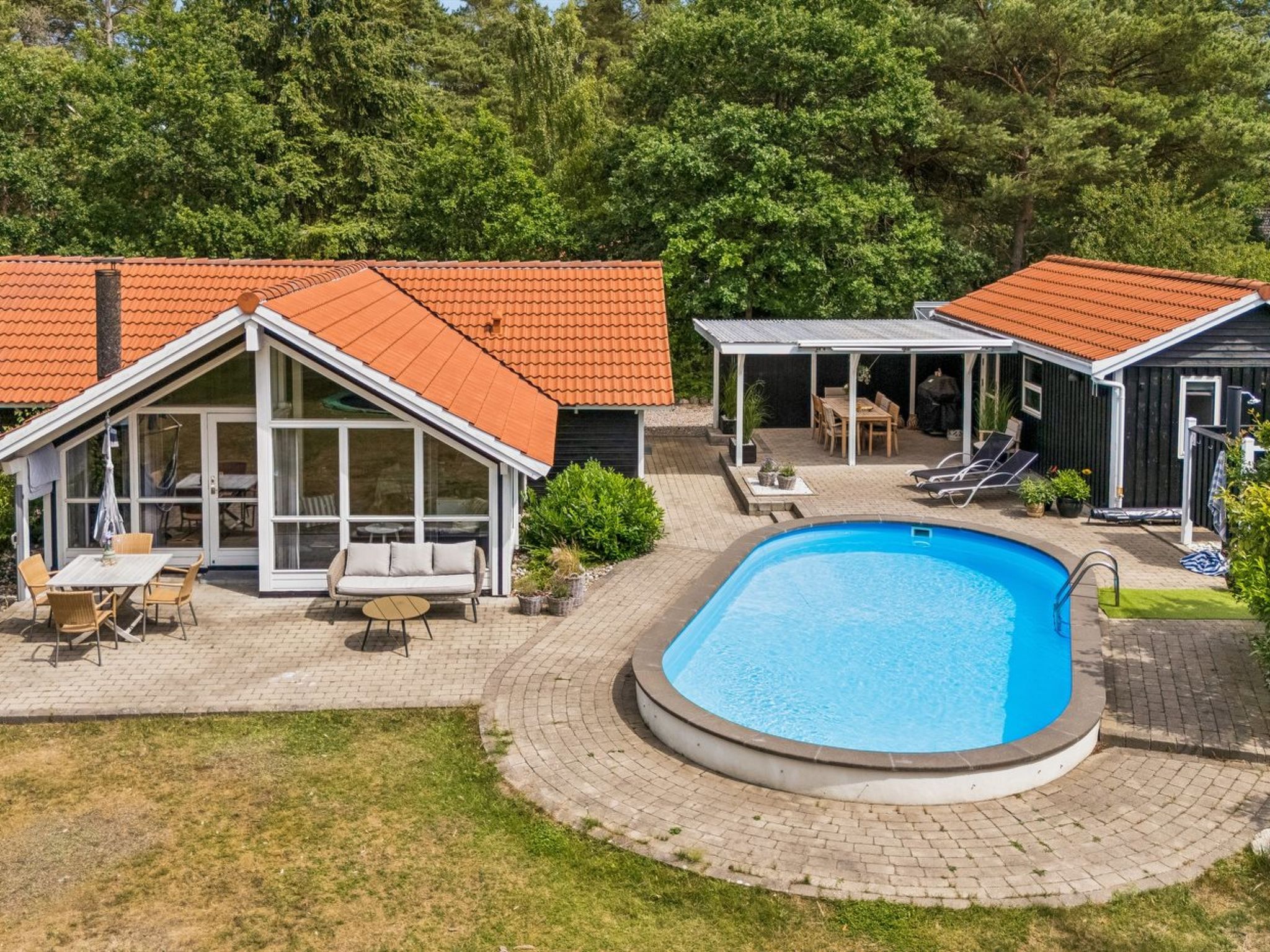 "Saija" - 2.1km from the sea