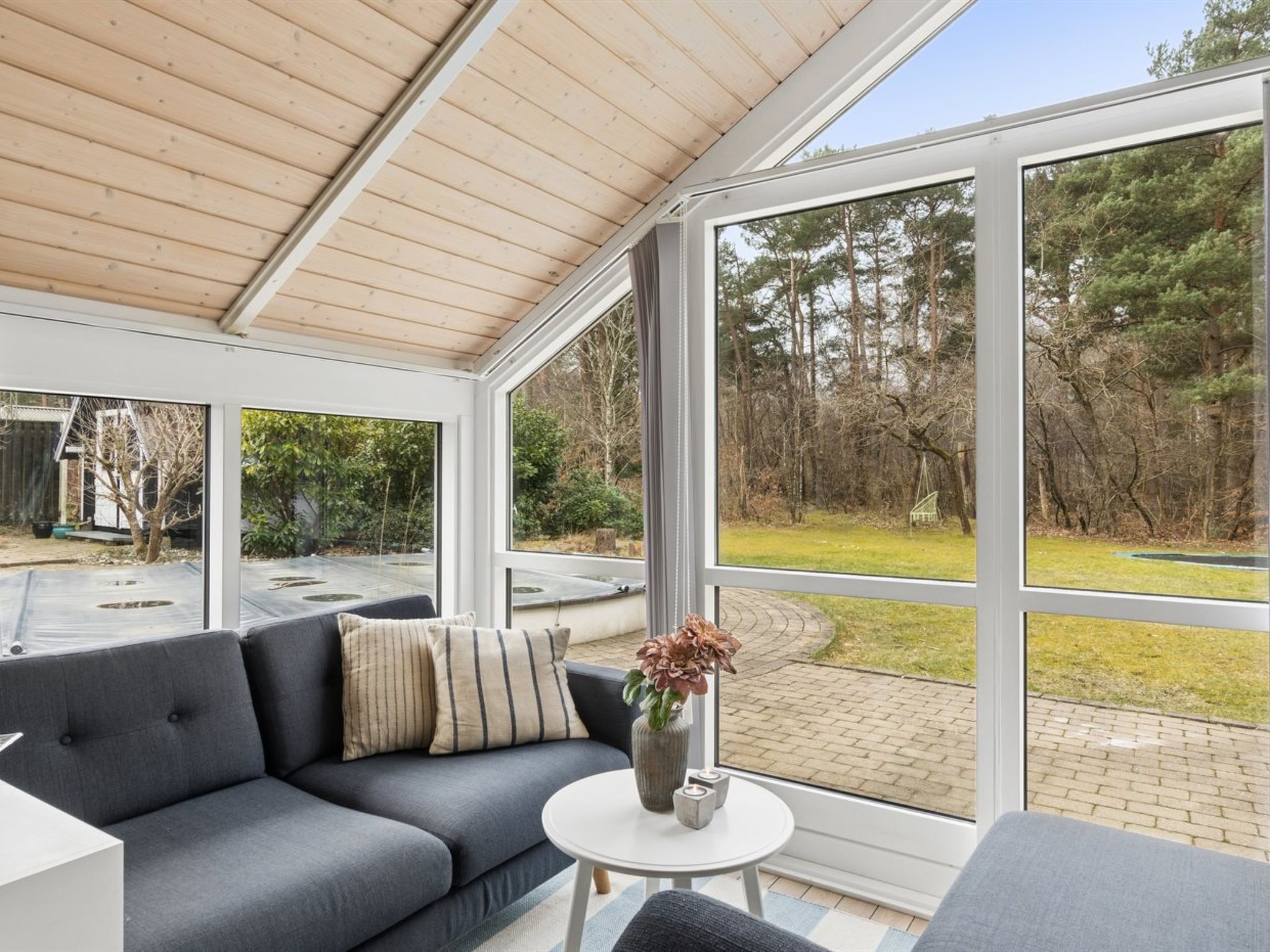 "Saija" - 2.1km from the sea - Binnen