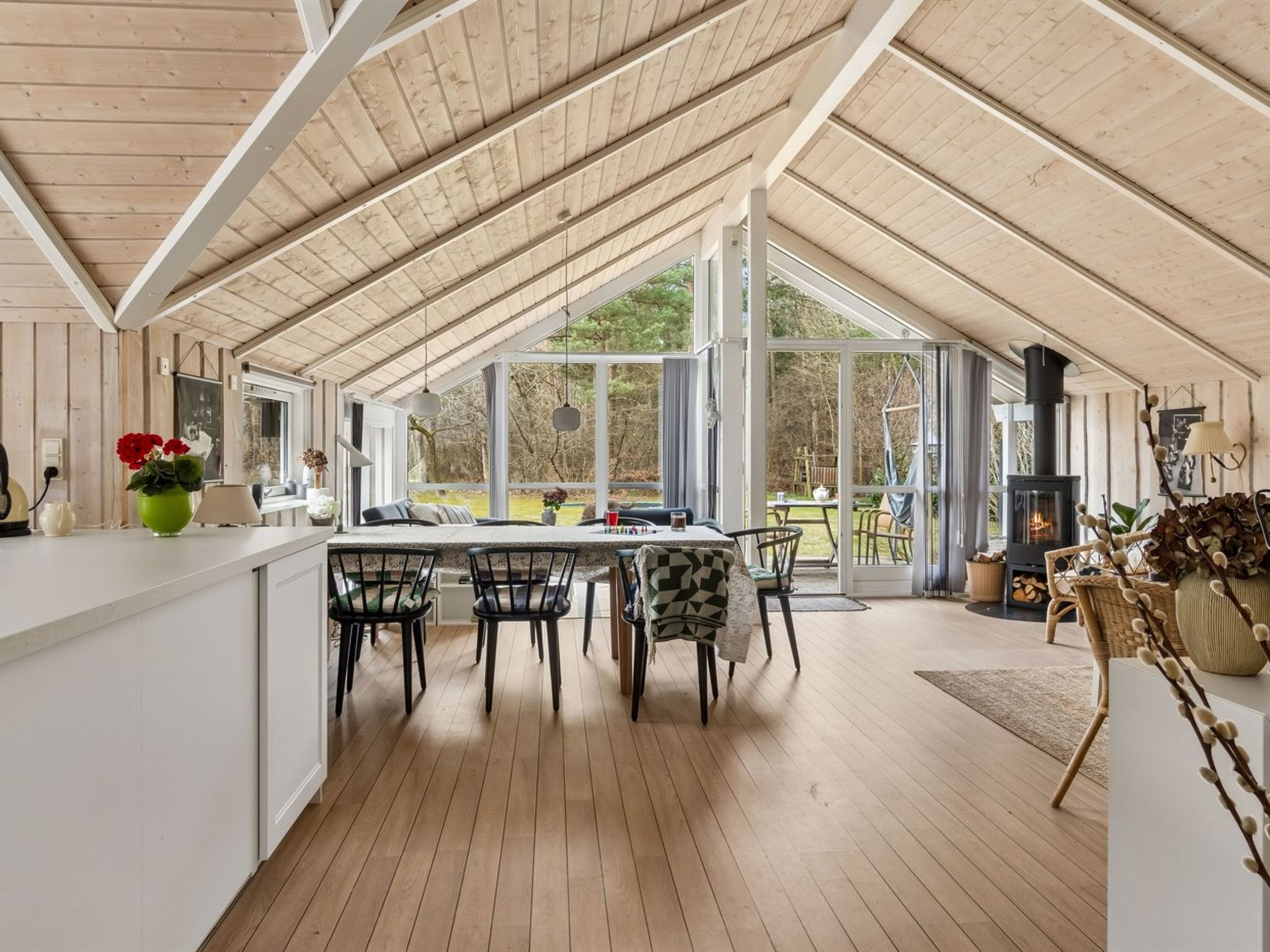 "Saija" - 2.1km from the sea - Binnen