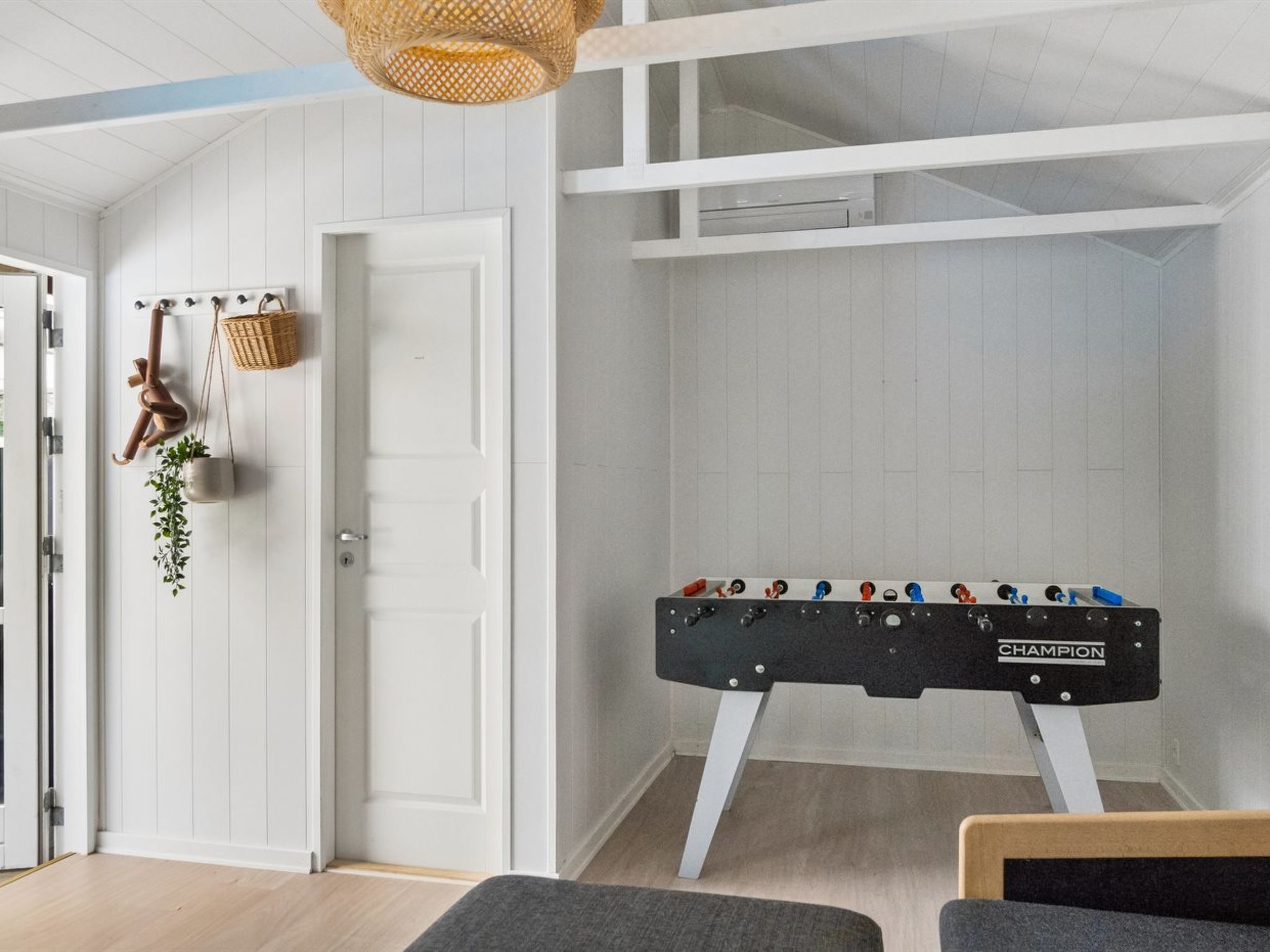 "Saija" - 2.1km from the sea - Binnen