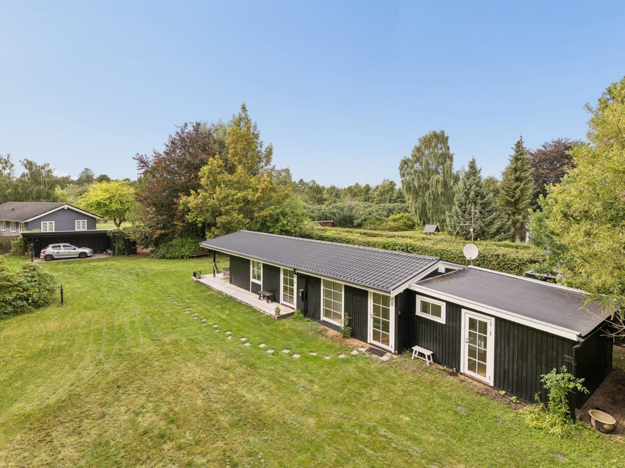 "Brynja" - 2.5km from the sea - Buiten