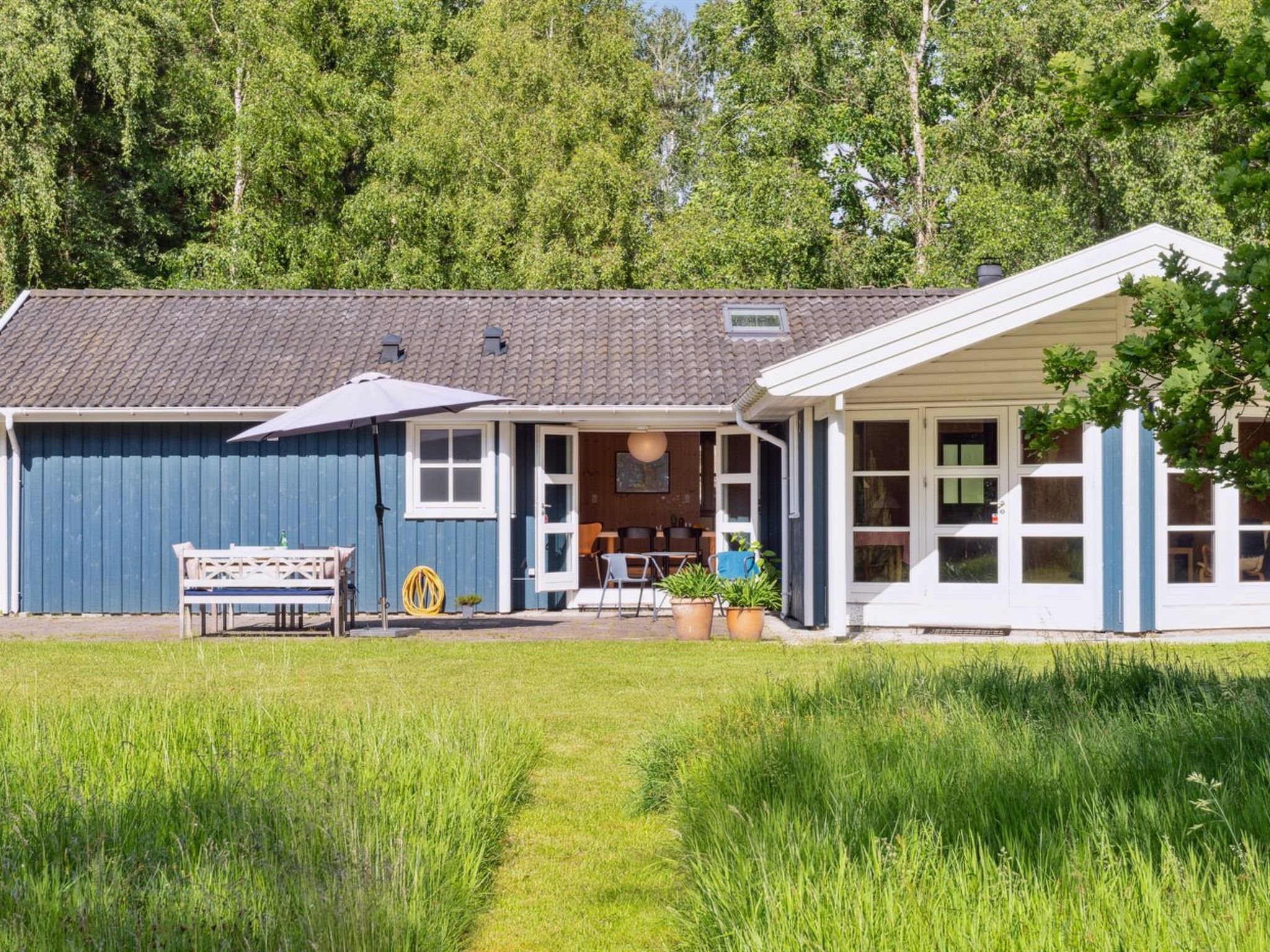 "Launo" - 1.1km to the fjord - Buiten