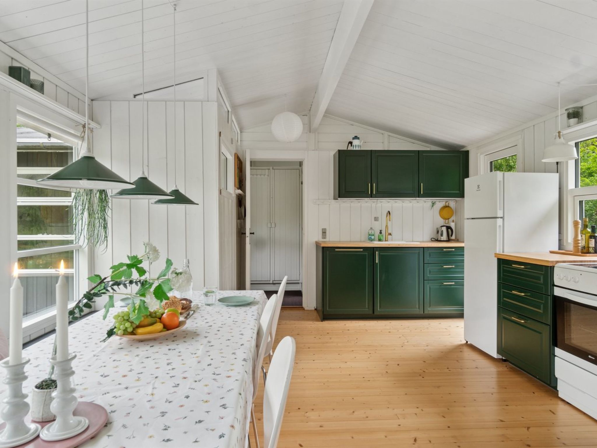 "Sylvana" -  from the sea - Binnen