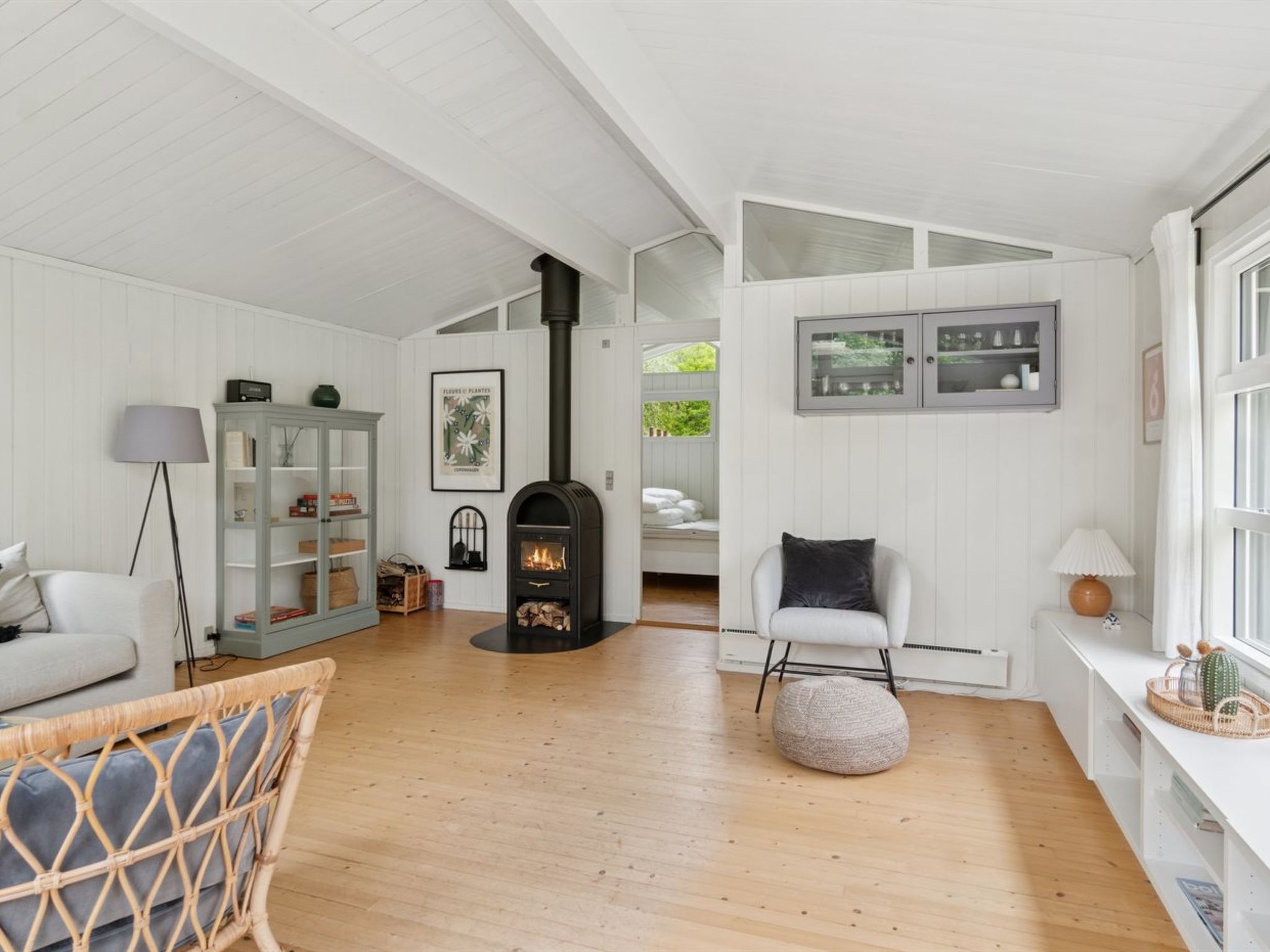 "Sylvana" -  from the sea - Binnen