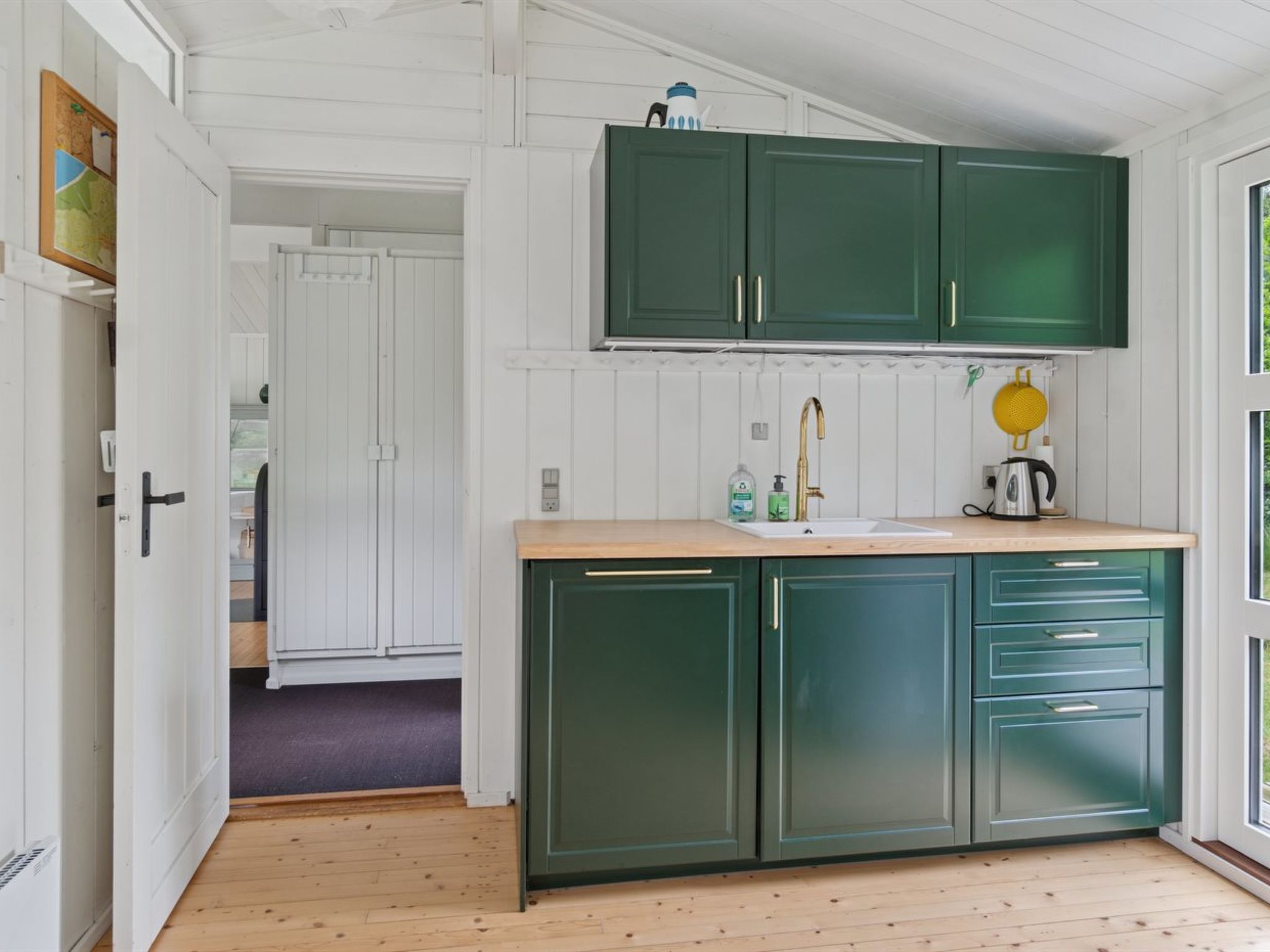 "Sylvana" -  from the sea - Binnen