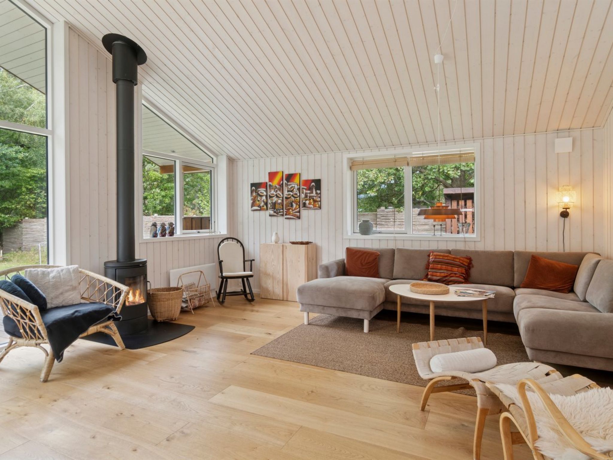 "Ovine" - 1.2km to the fjord-Dedans