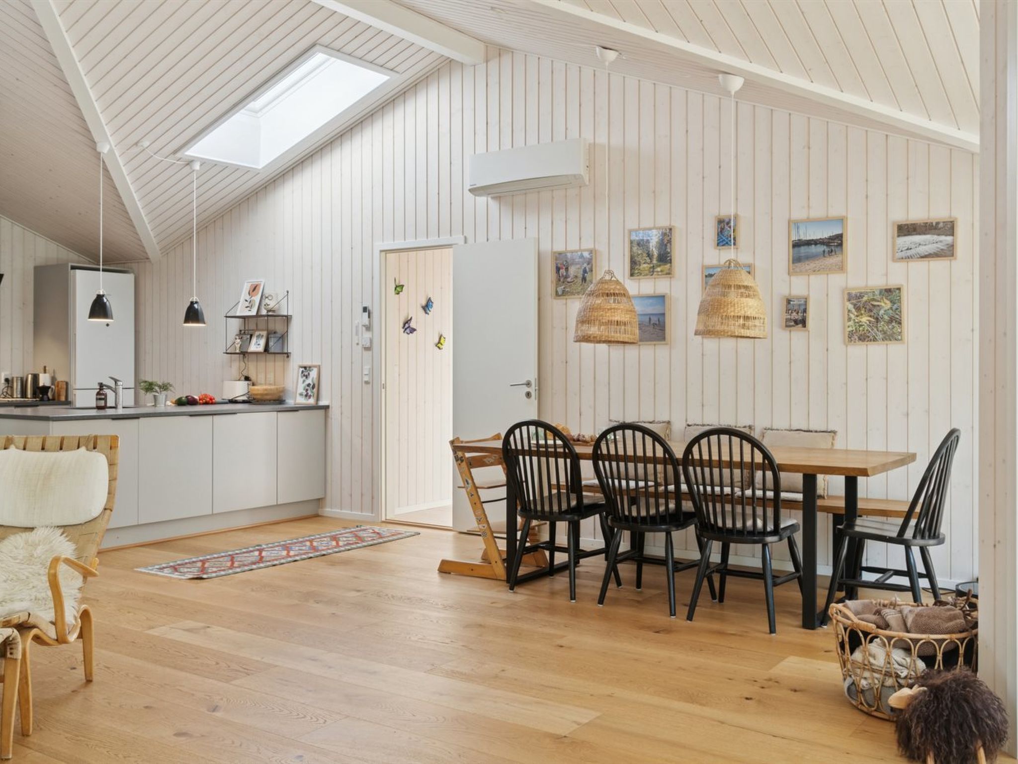 "Ovine" - 1.2km to the fjord-Dedans