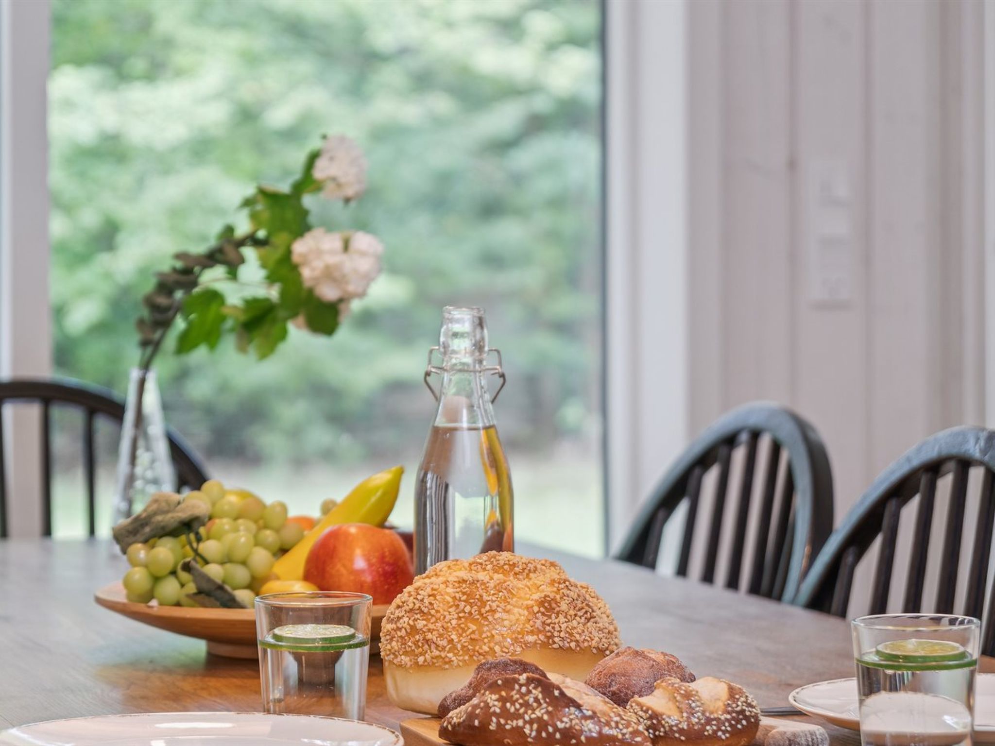 "Ovine" - 1.2km to the fjord-Dedans