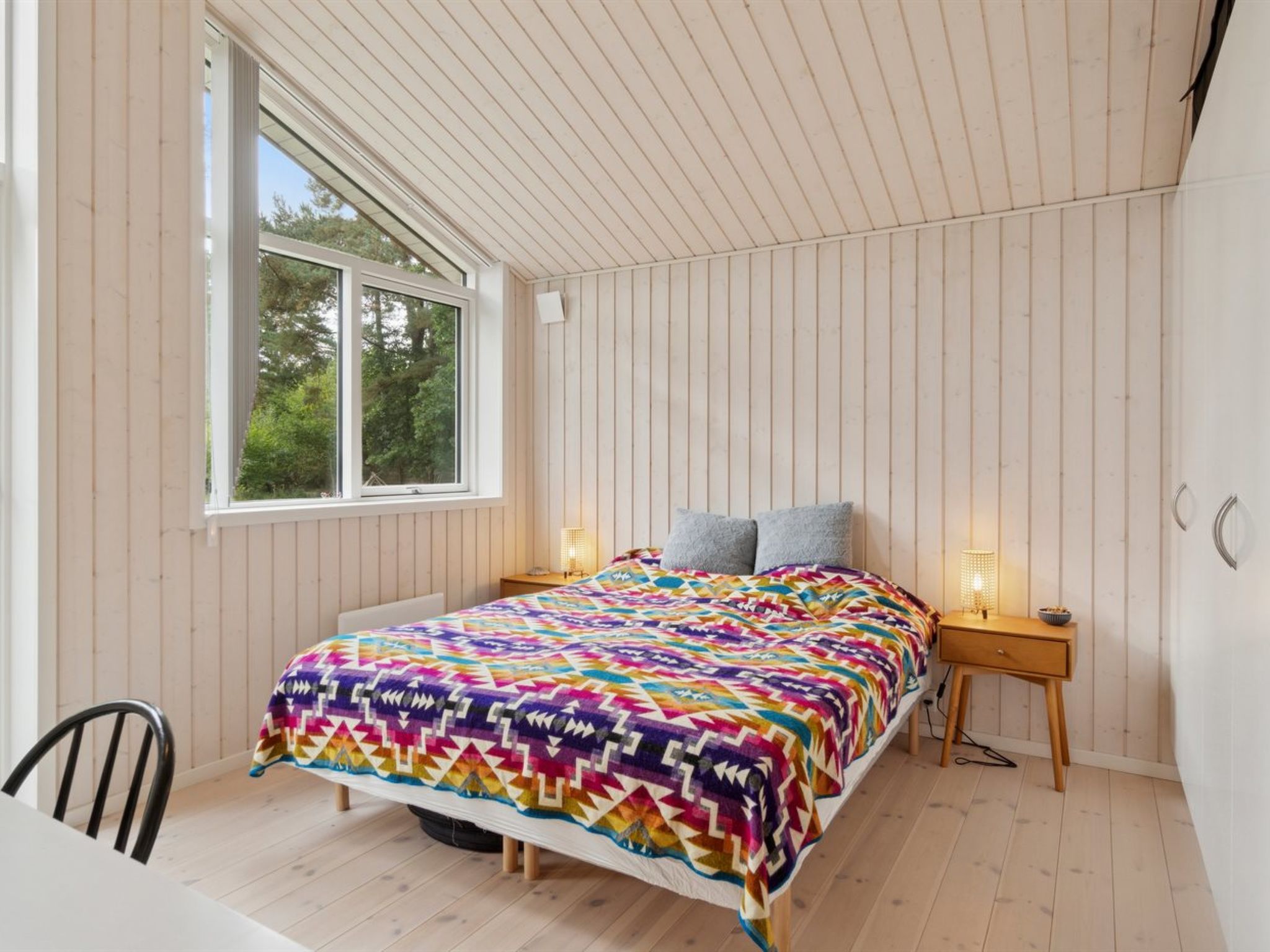 "Ovine" - 1.2km to the fjord-Dedans