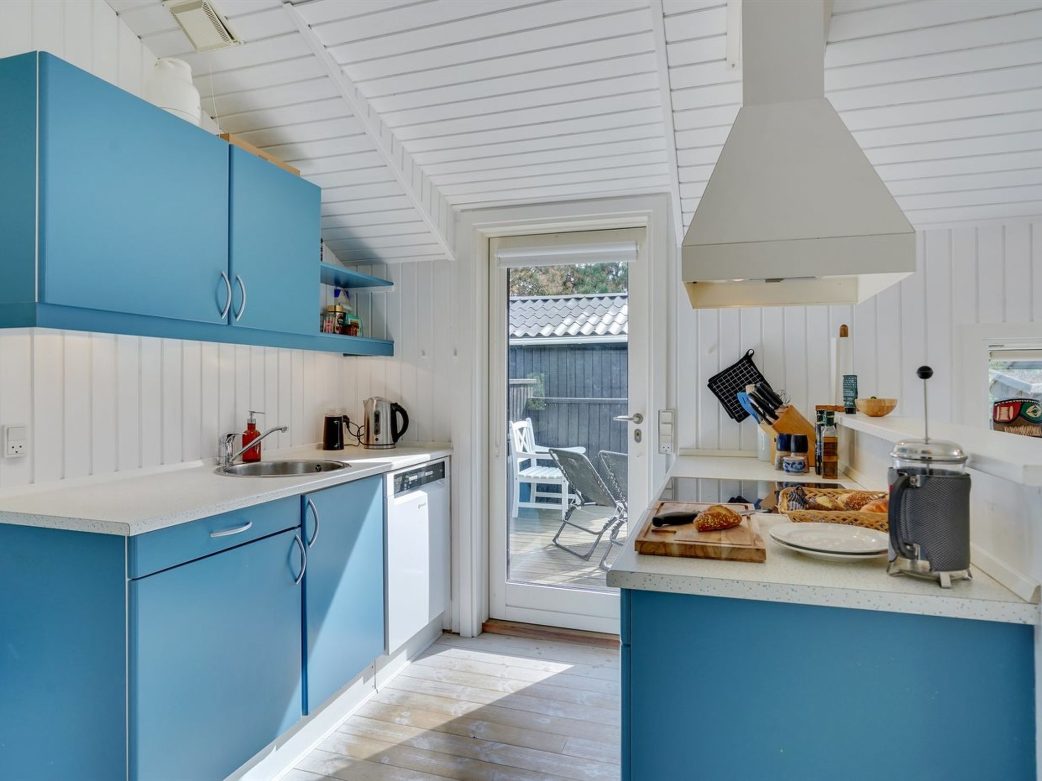 "Lisbeth" - 400m from the sea