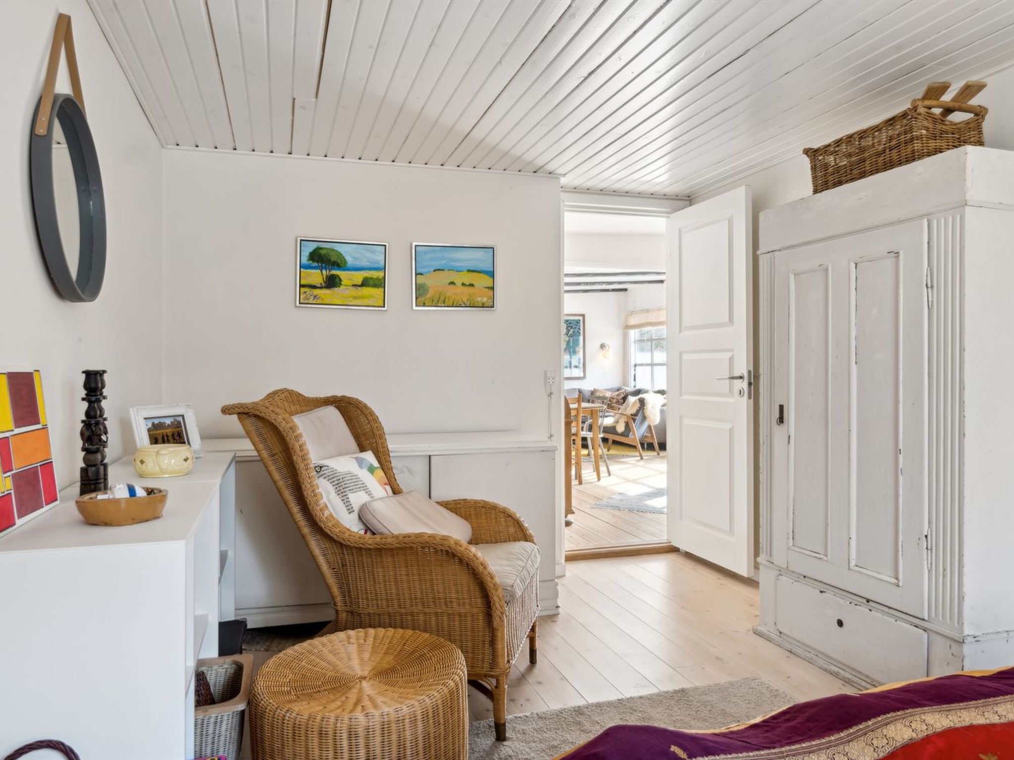 "Claudine" - 300m from the sea - Binnen