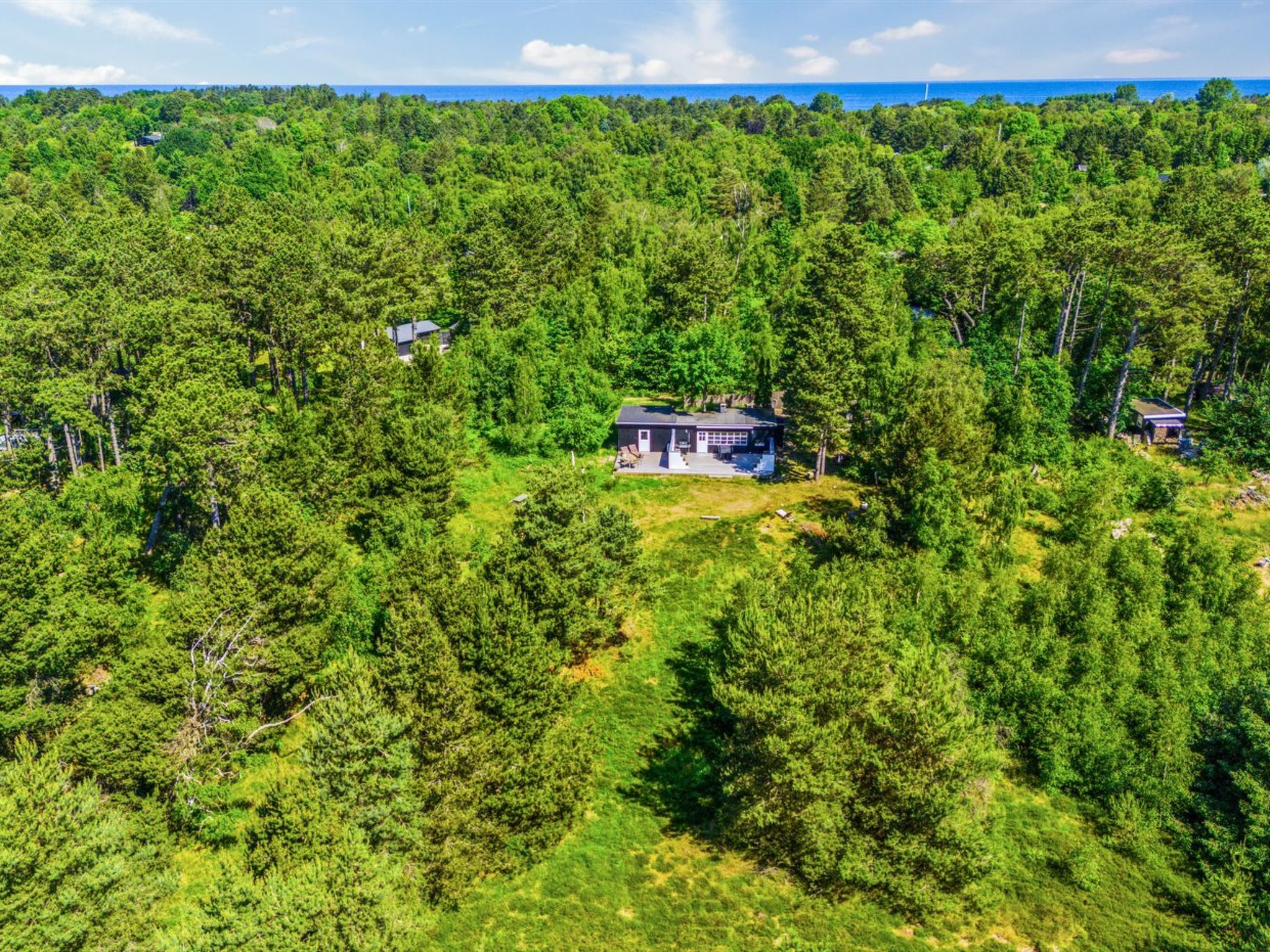 "Claudine" - 300m from the sea - Buiten