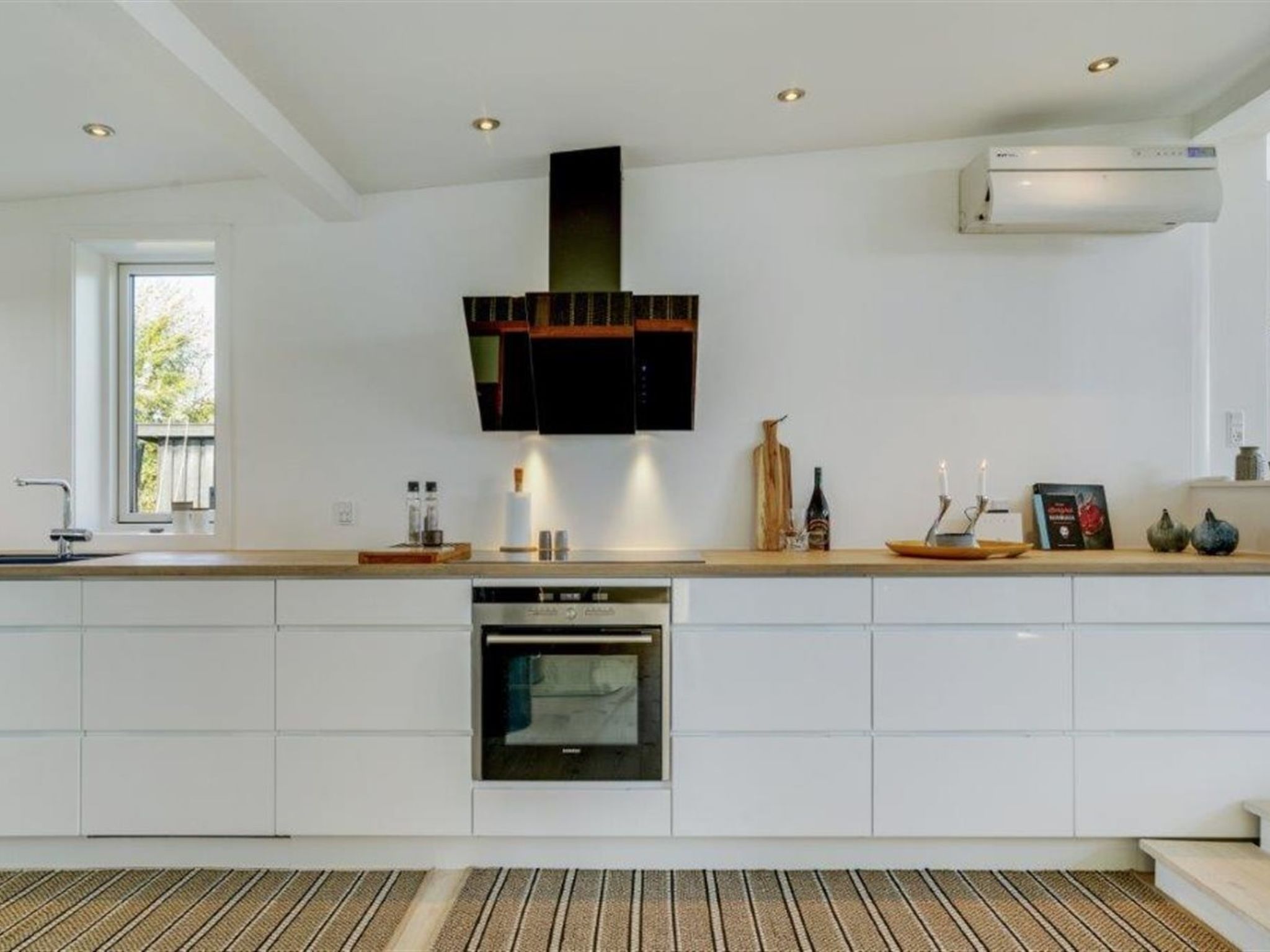 "Helin" - 100m from the sea-Inside