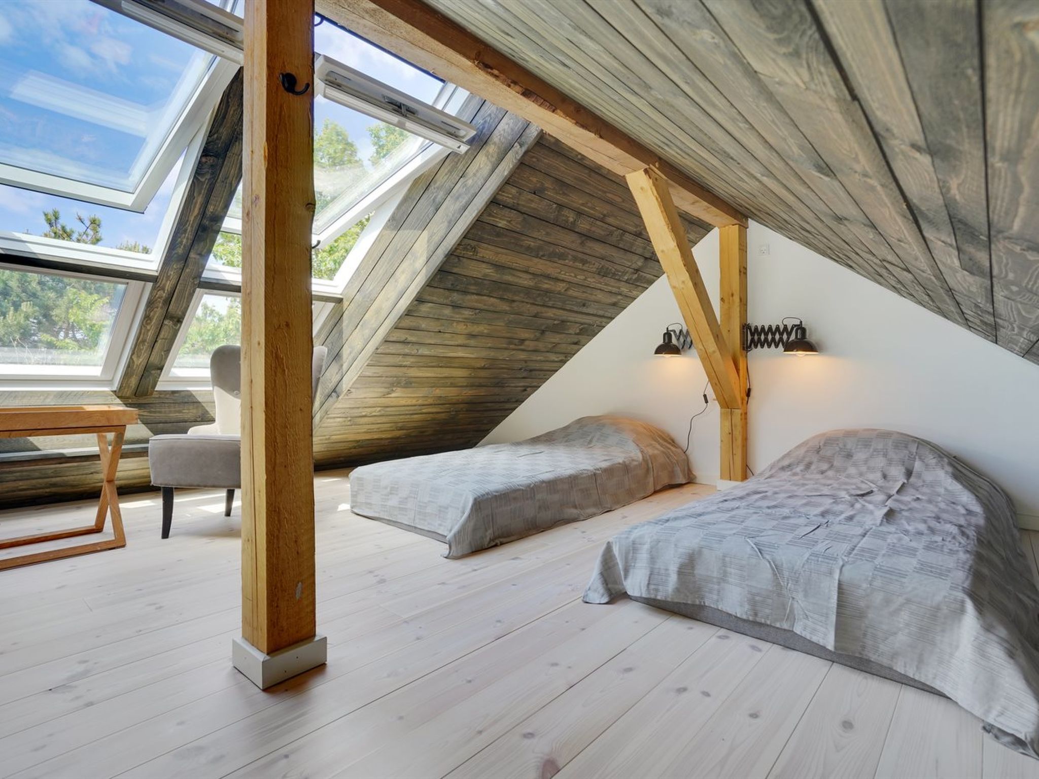 "Henrik" - 100m from the sea-Inside