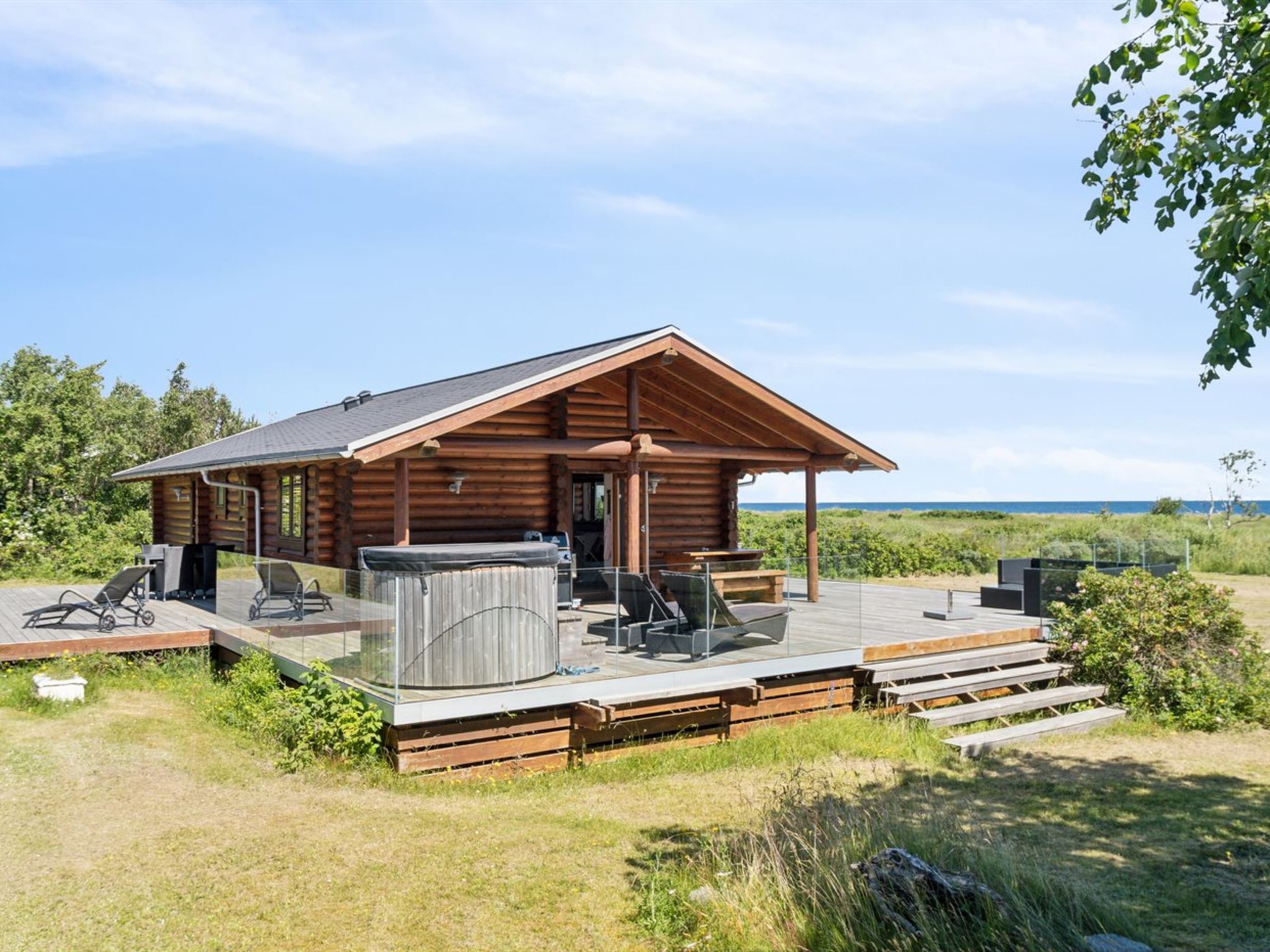 "Guthfast" - 50m from the sea-Outside