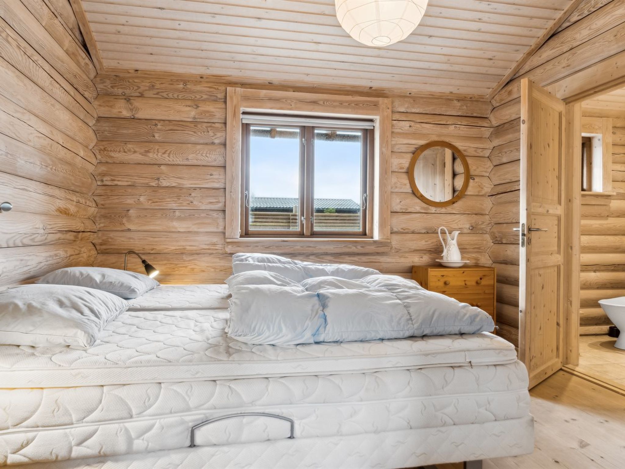 "Guthfast" - 50m from the sea-Inside