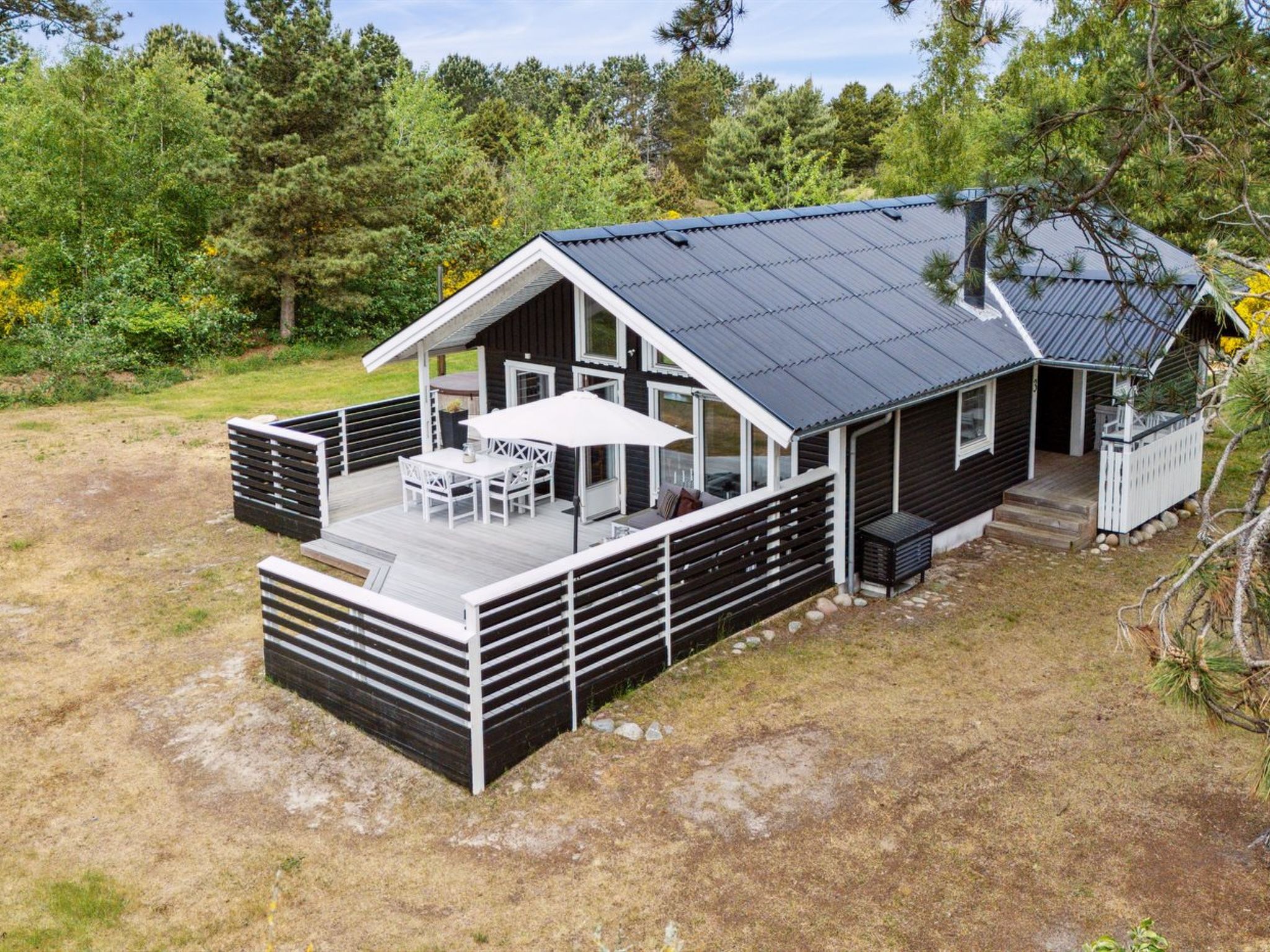 "Lavrens" - 300m from the sea - Buiten