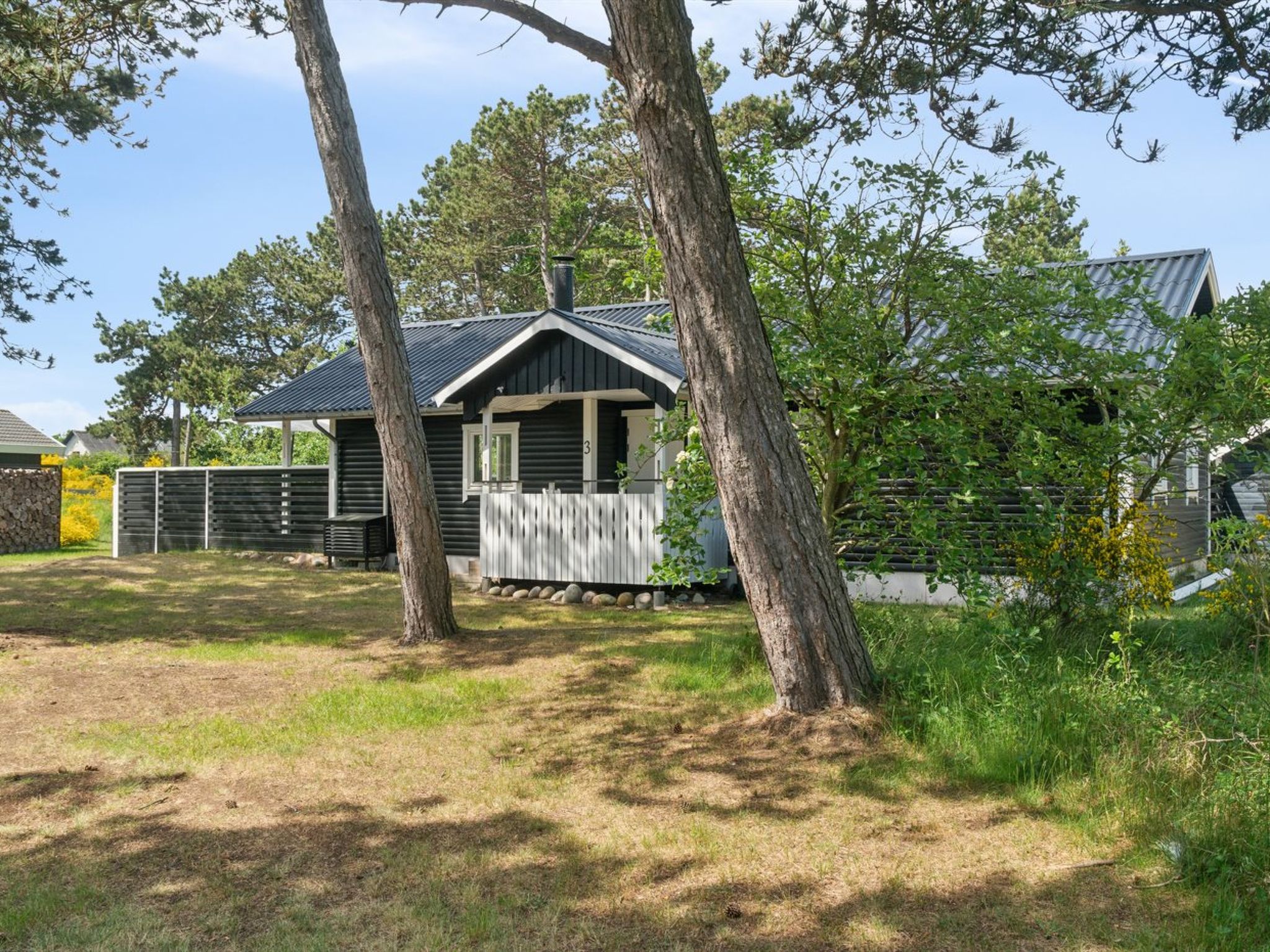 "Lavrens" - 300m from the sea - Buiten