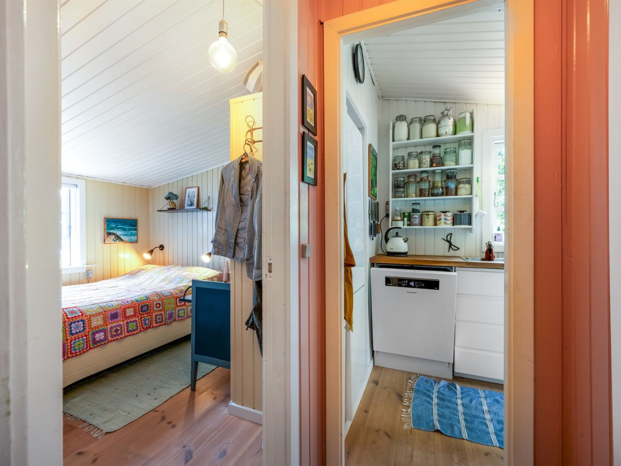 "Tona" - 600m from the sea-Binnen