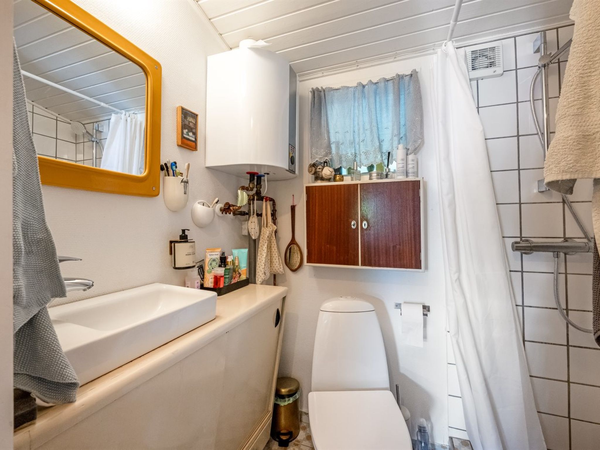 "Tona" - 600m from the sea-Binnen