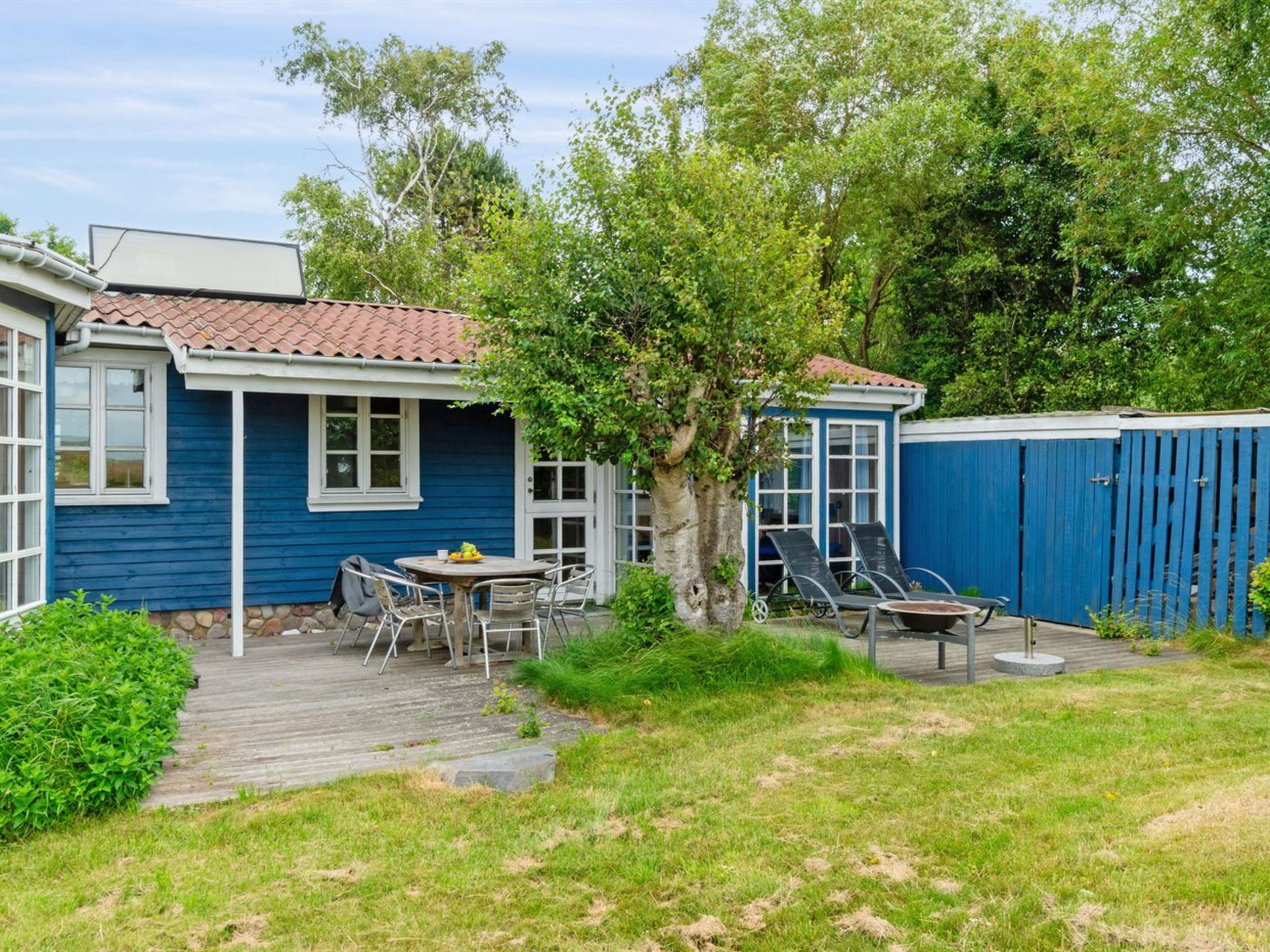 "Catalin" - 50m from the sea-Buiten
