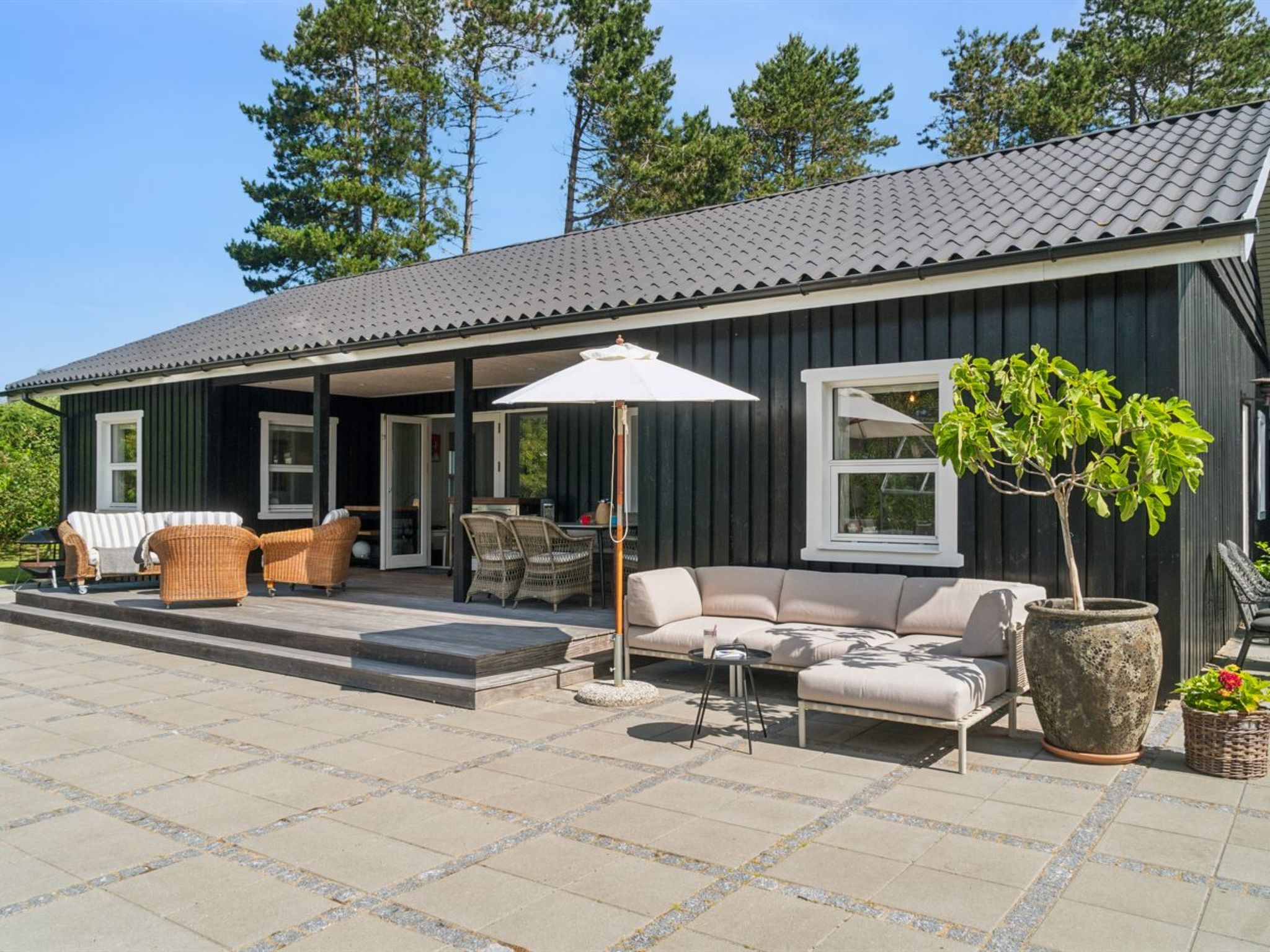 "Botwith" - 125m from the sea - Buiten