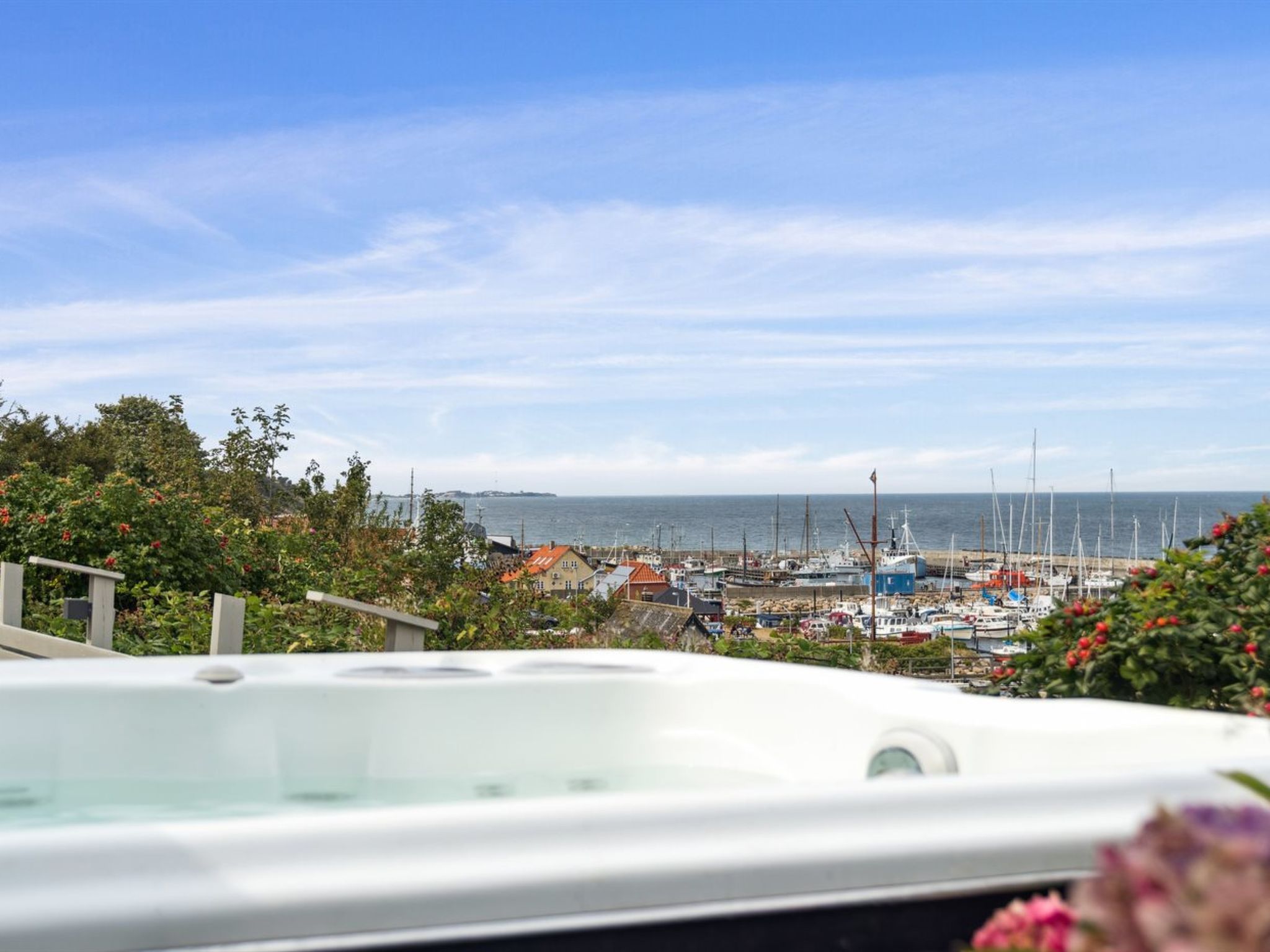 "Dzavid" - 50m from the sea - Binnen