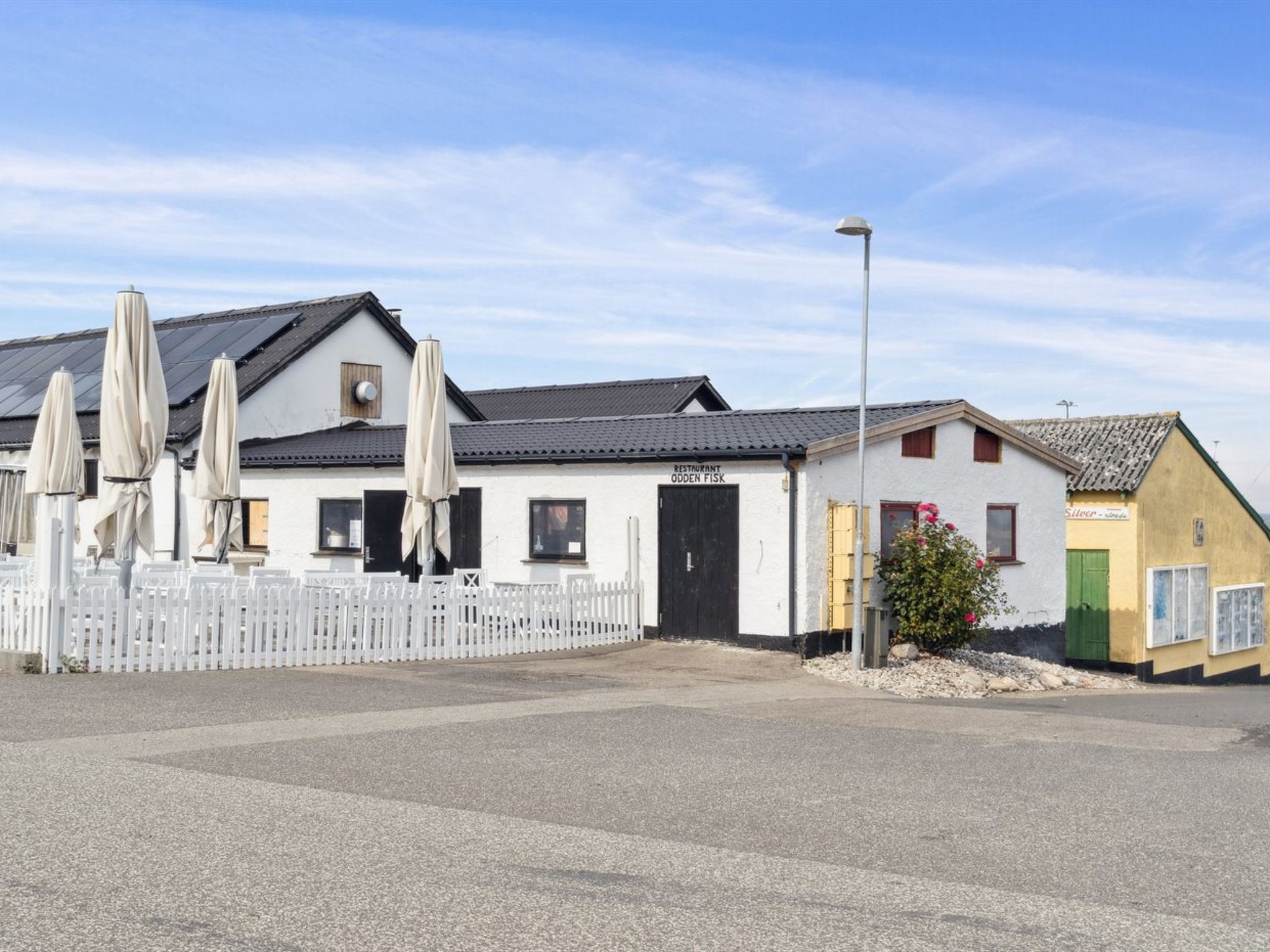 "Dzavid" - 50m from the sea - Buiten