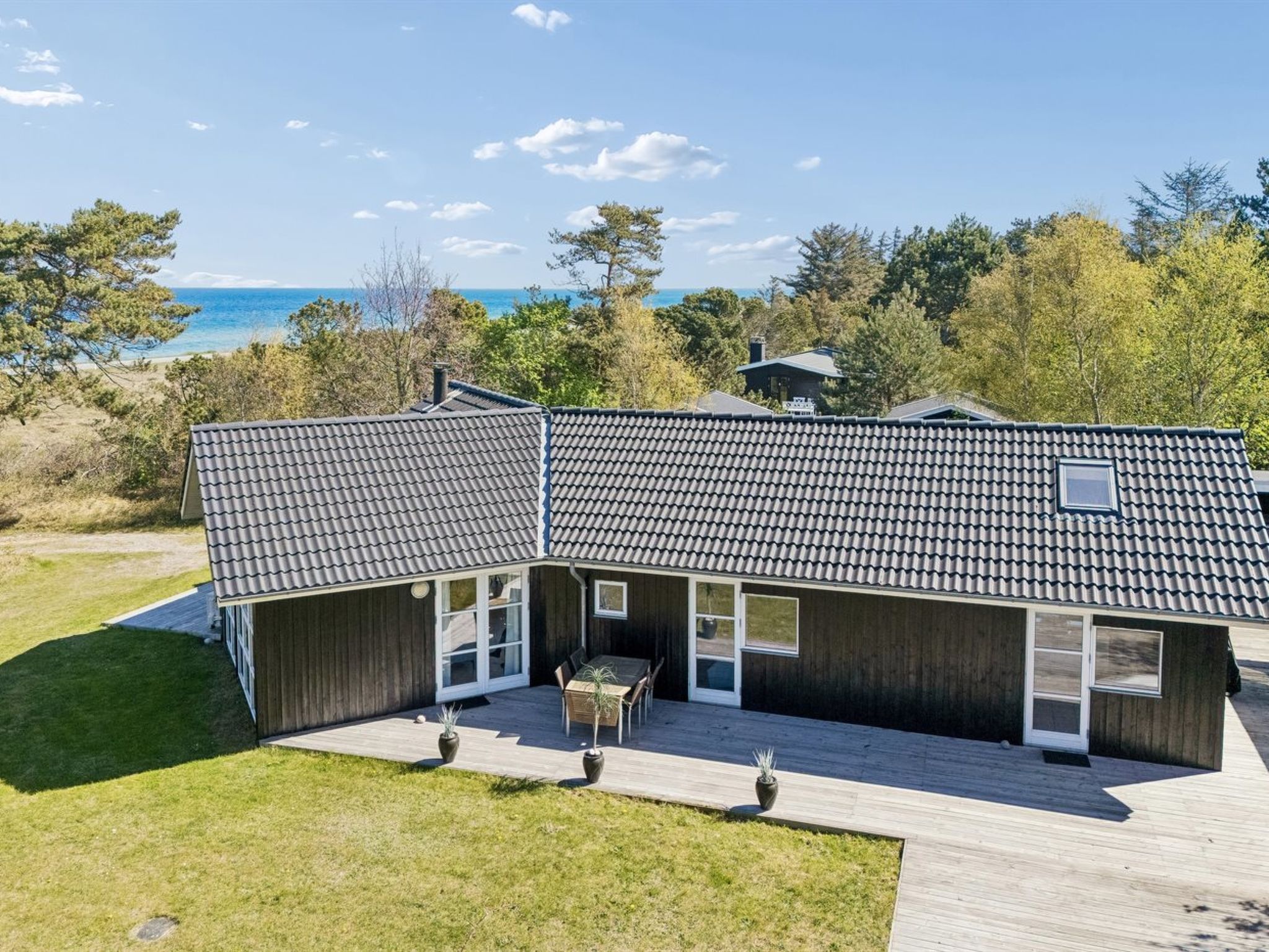 "Ilppo" - 100m from the sea - Buiten