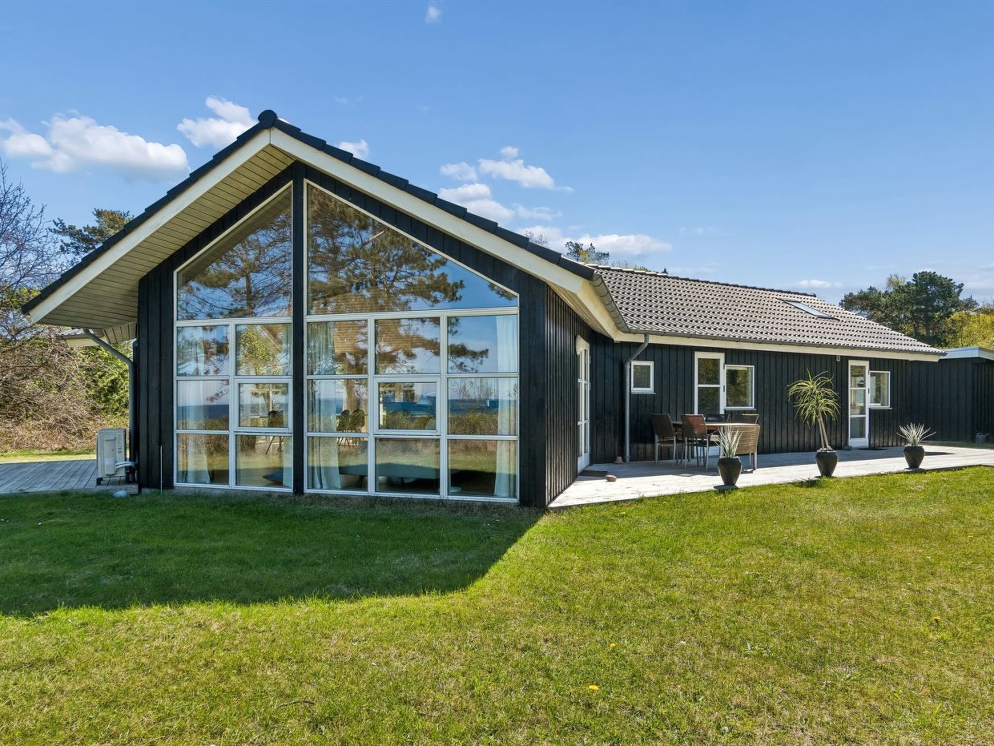 "Ilppo" - 100m from the sea - Buiten