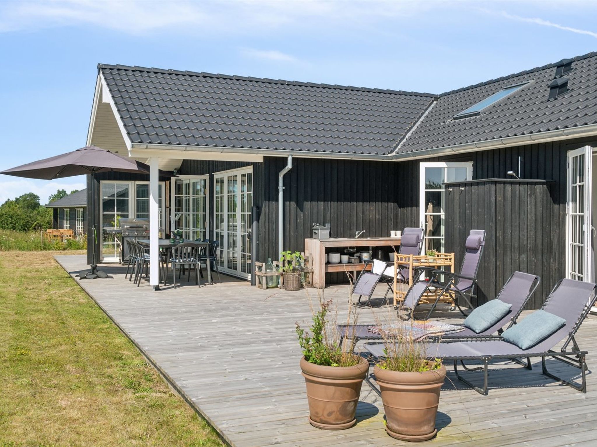 "Annerose" - 550m from the sea - Buiten