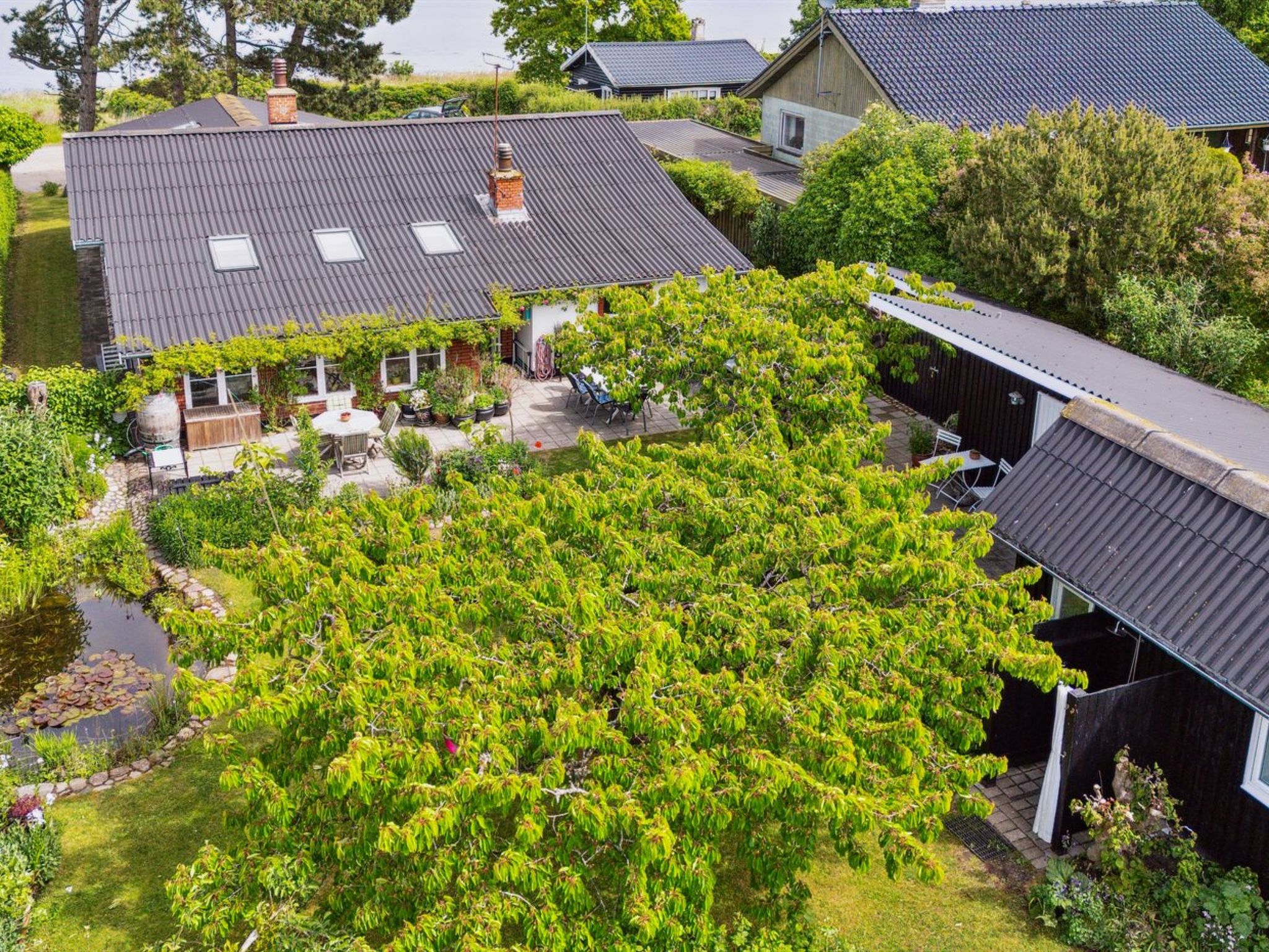 "Varma" - 25m from the sea - Buiten