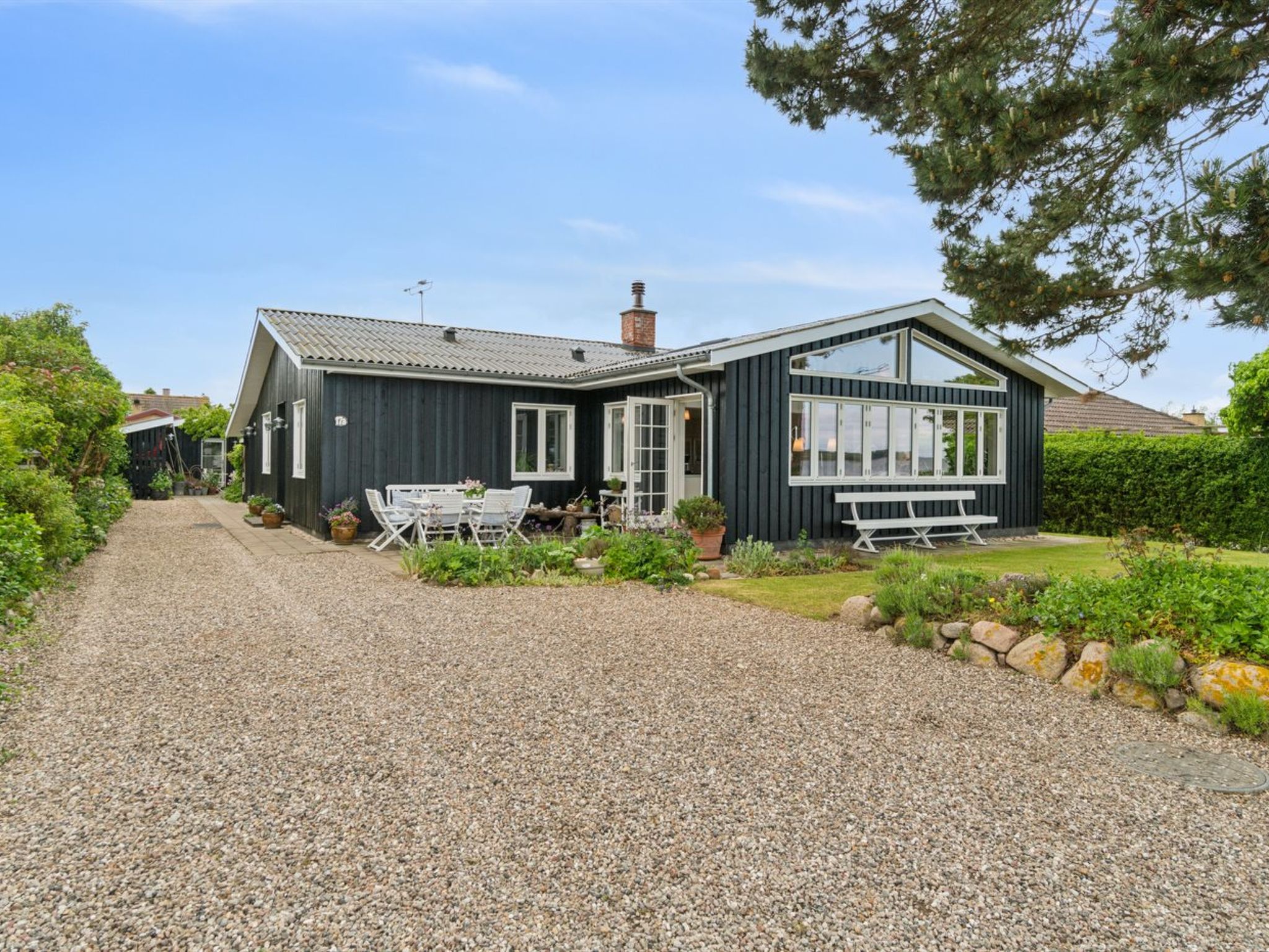 "Varma" - 25m from the sea - Buiten