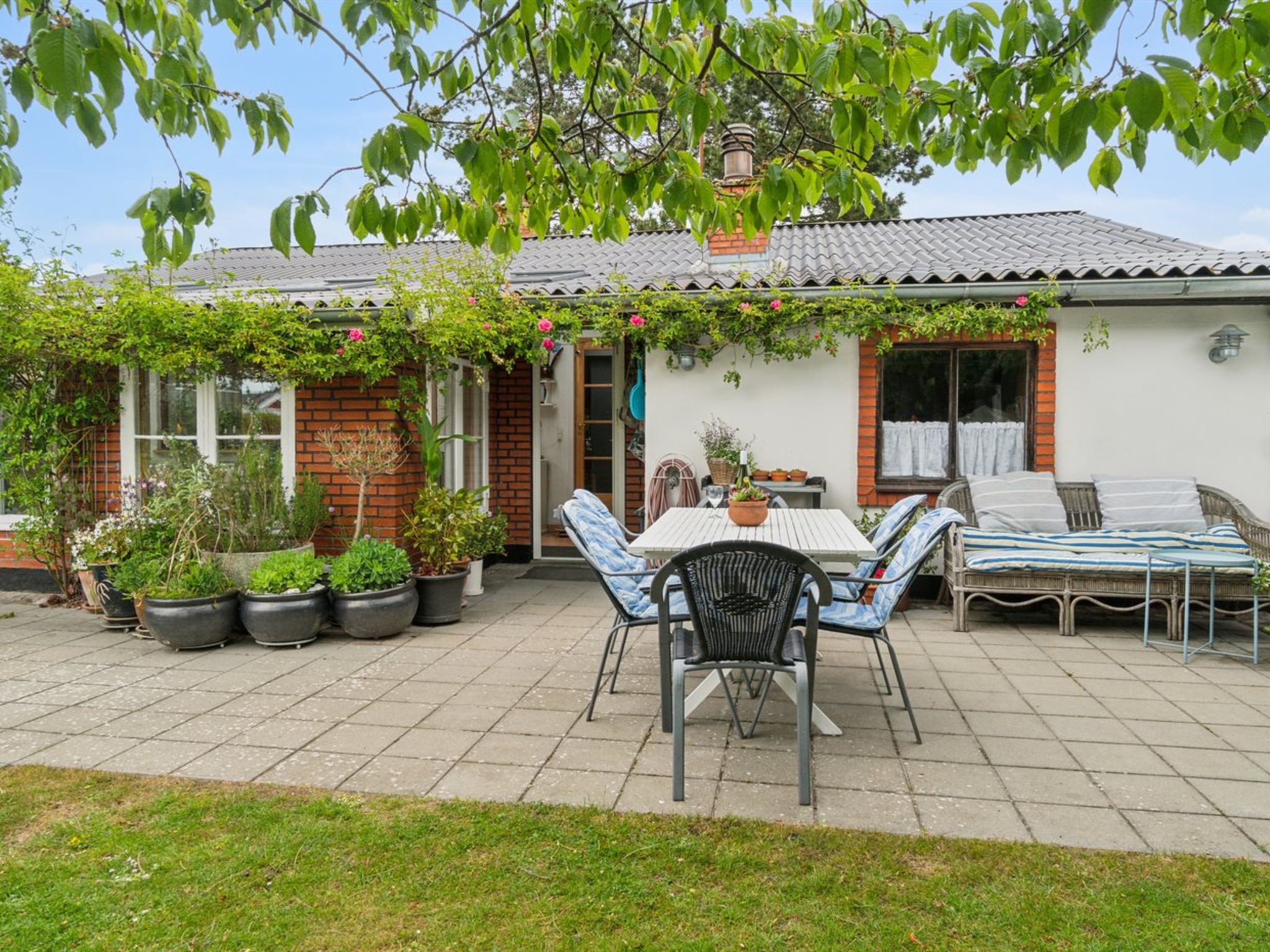 "Varma" - 25m from the sea - Buiten