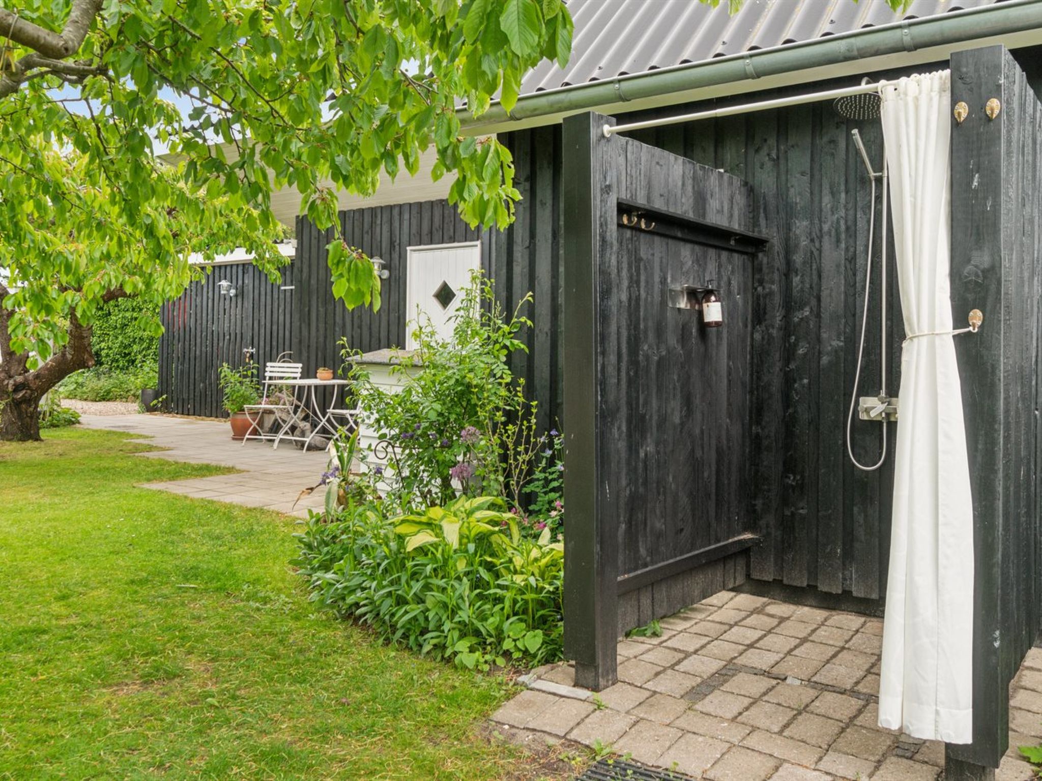 "Varma" - 25m from the sea - Buiten