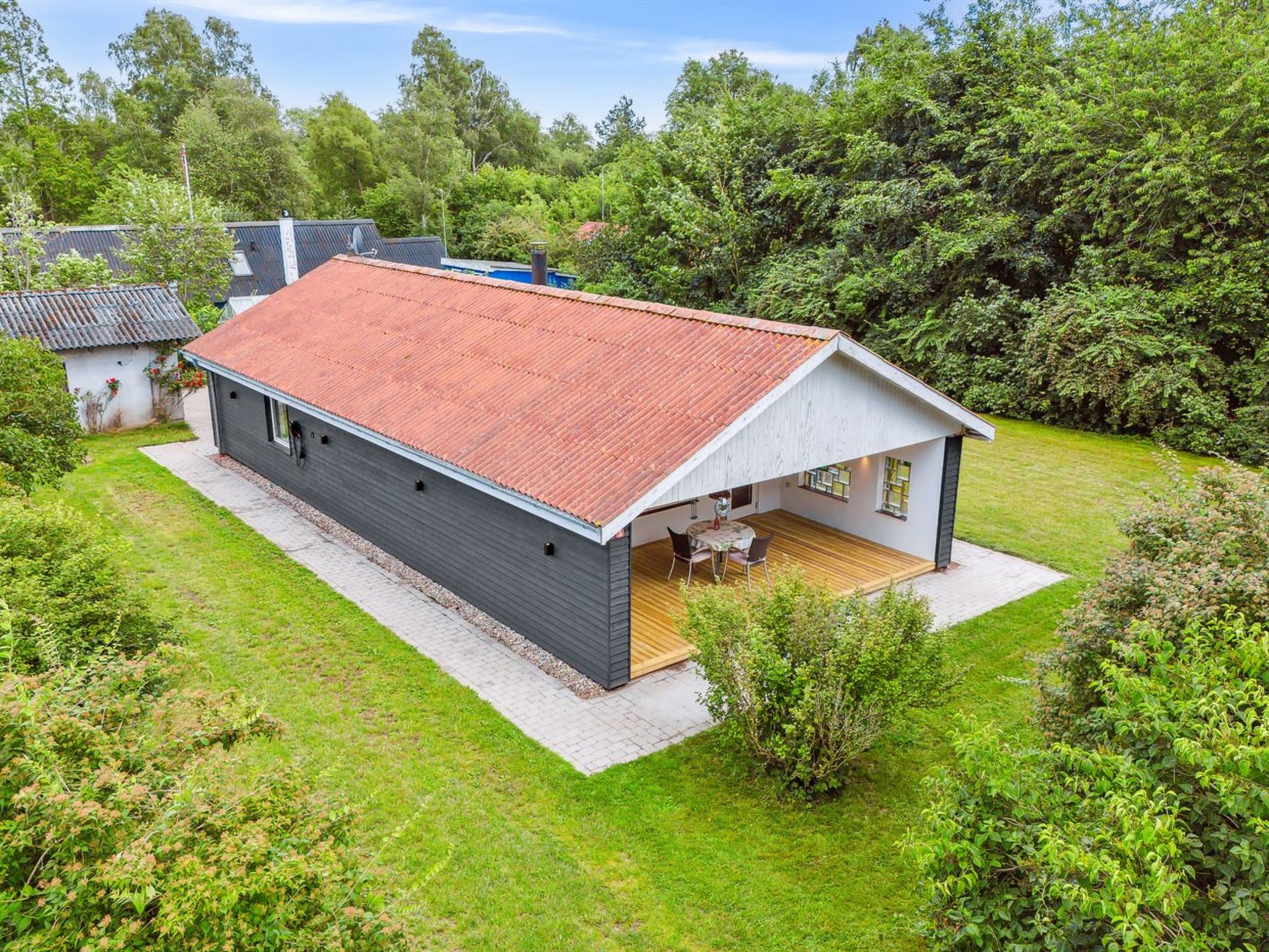 "Geske" - 3.2km from the sea - Outside