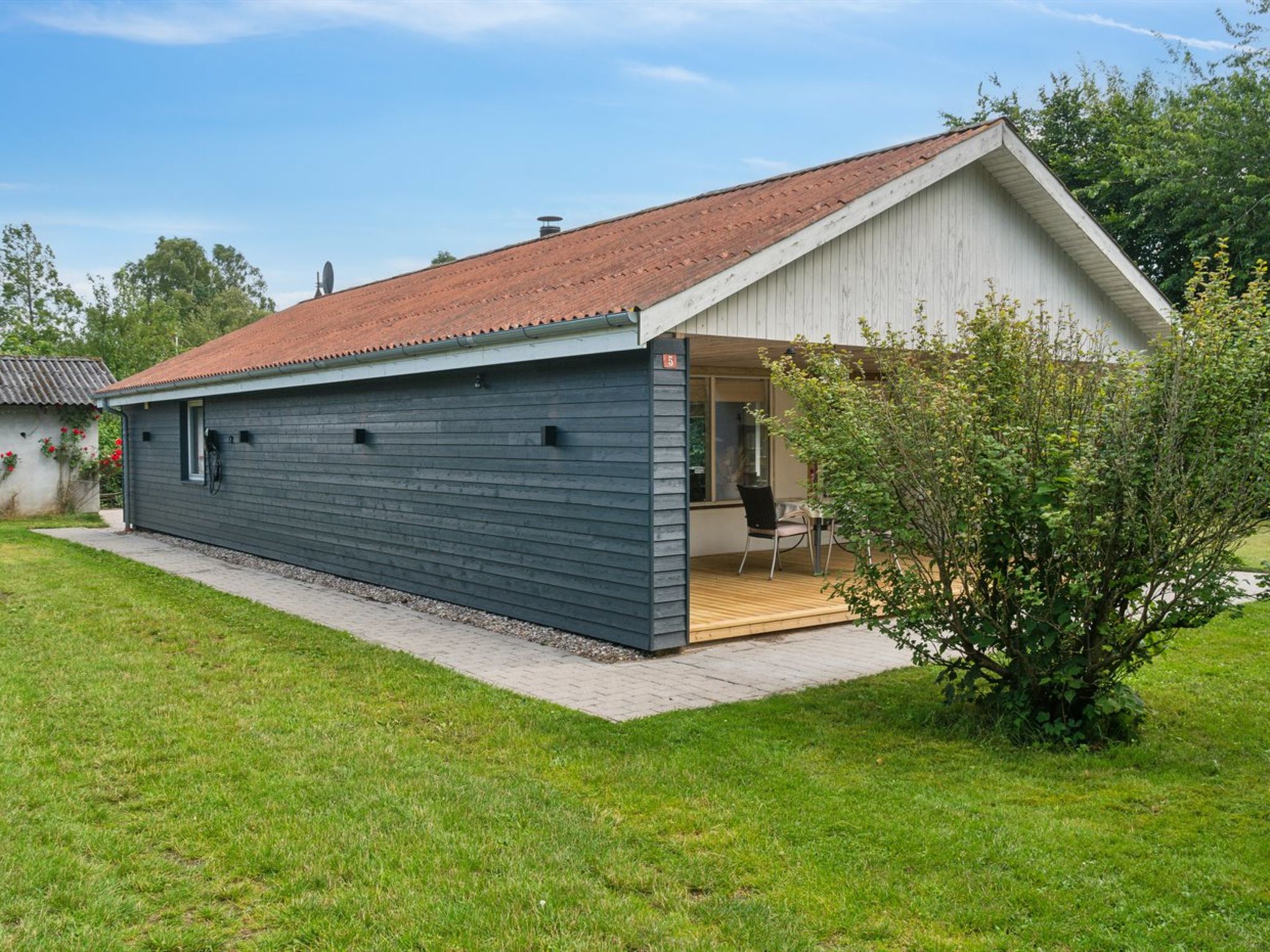 "Geske" - 3.2km from the sea - Outside